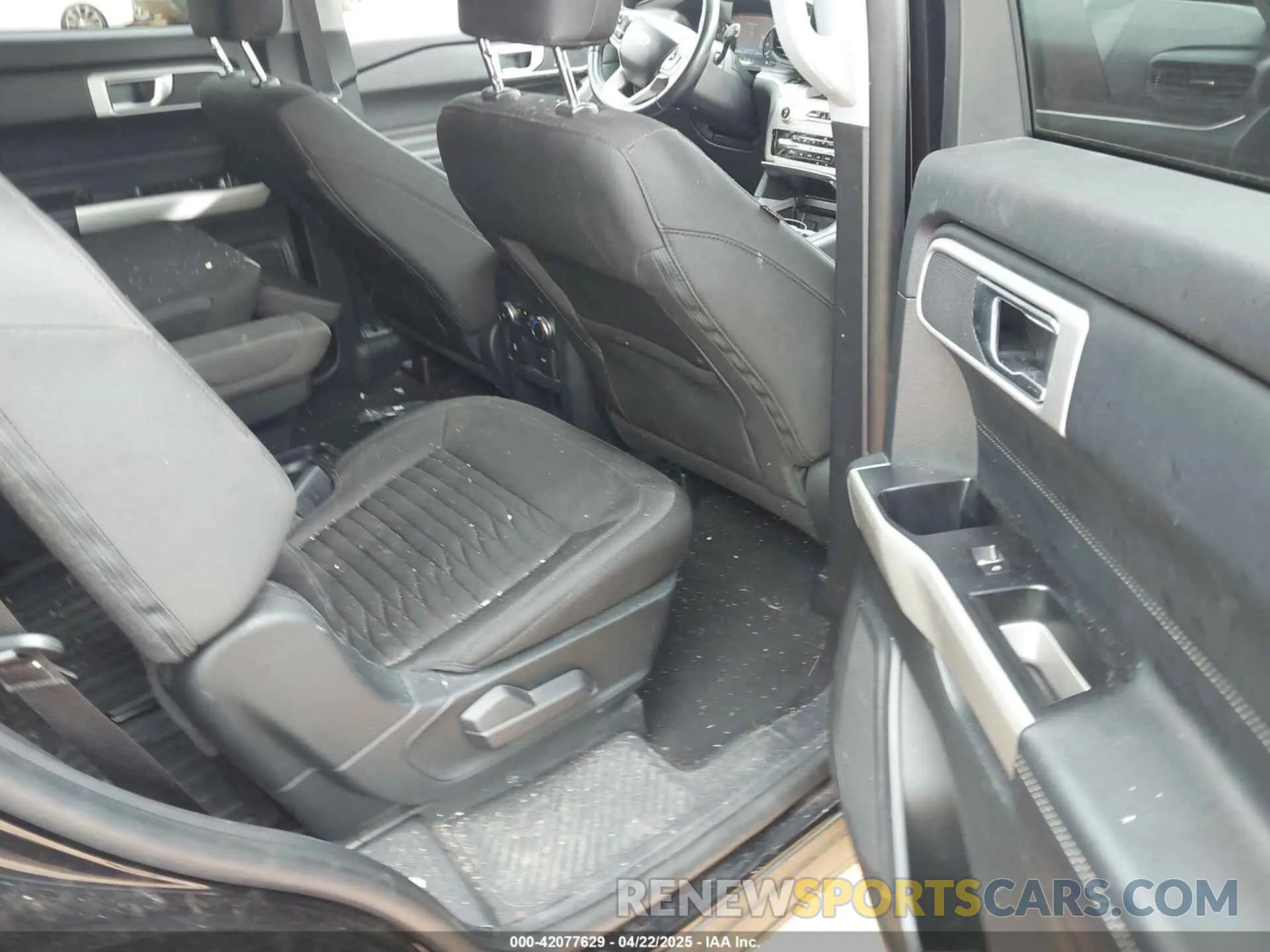 8 fotografías del automóvil dañado 1FMSK7DH3MGB86296 FORD EXPLORER 2021