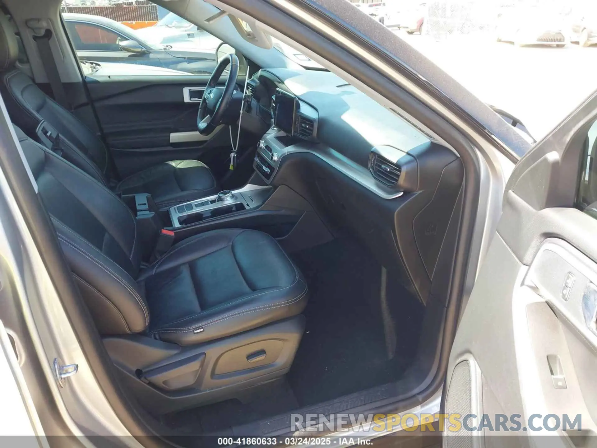 5 fotografías del automóvil dañado 1FMSK7DH4MGB01319 FORD EXPLORER 2021