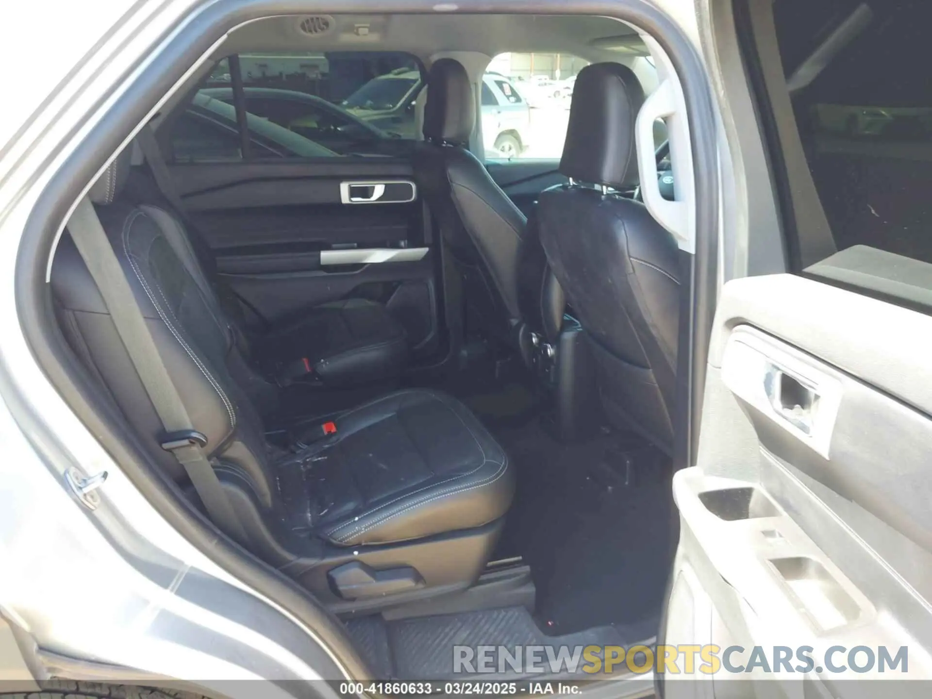 8 fotografías del automóvil dañado 1FMSK7DH4MGB01319 FORD EXPLORER 2021
