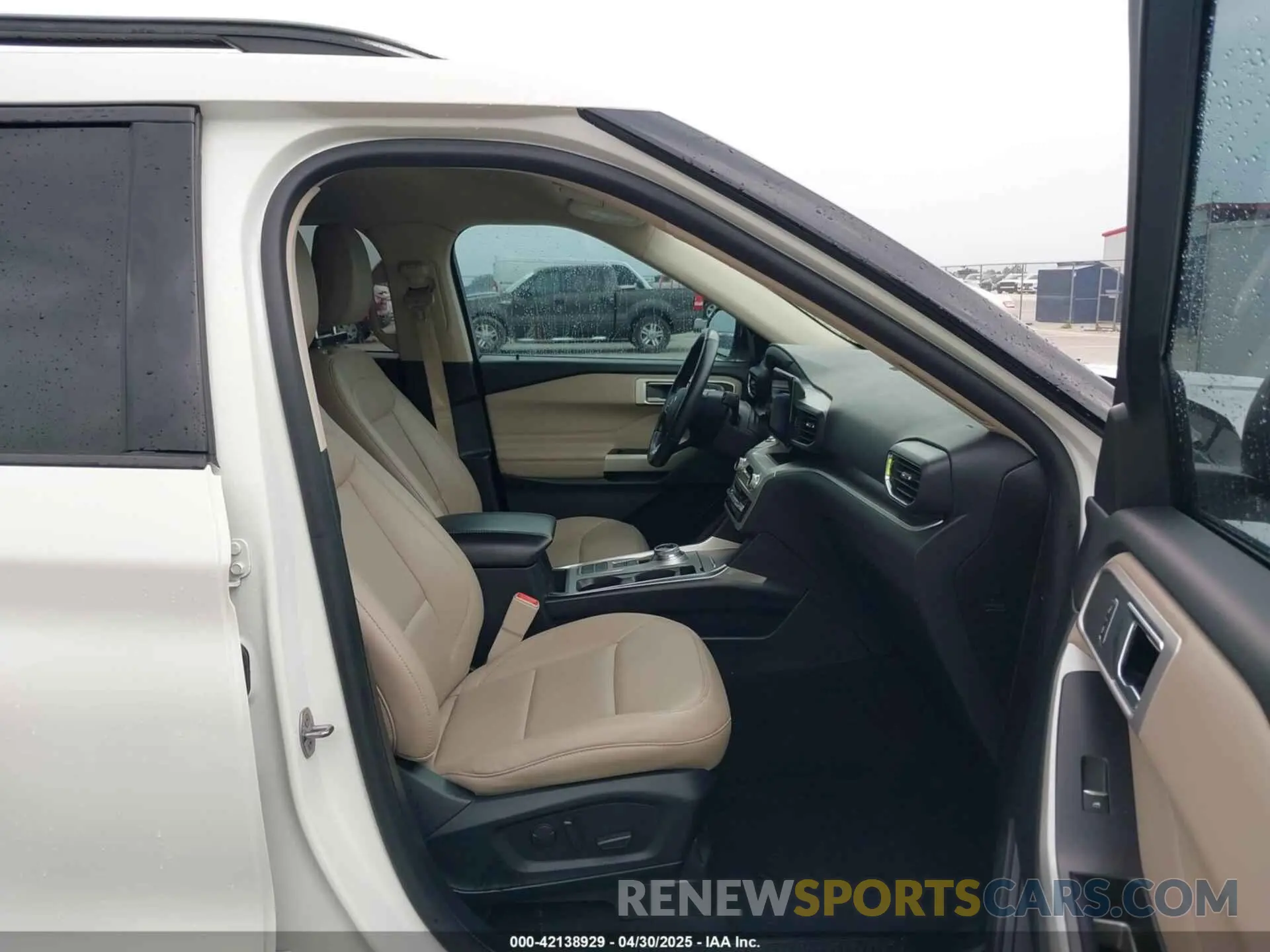 5 fotografías del automóvil dañado 1FMSK7DH5MGA30373 FORD EXPLORER 2021