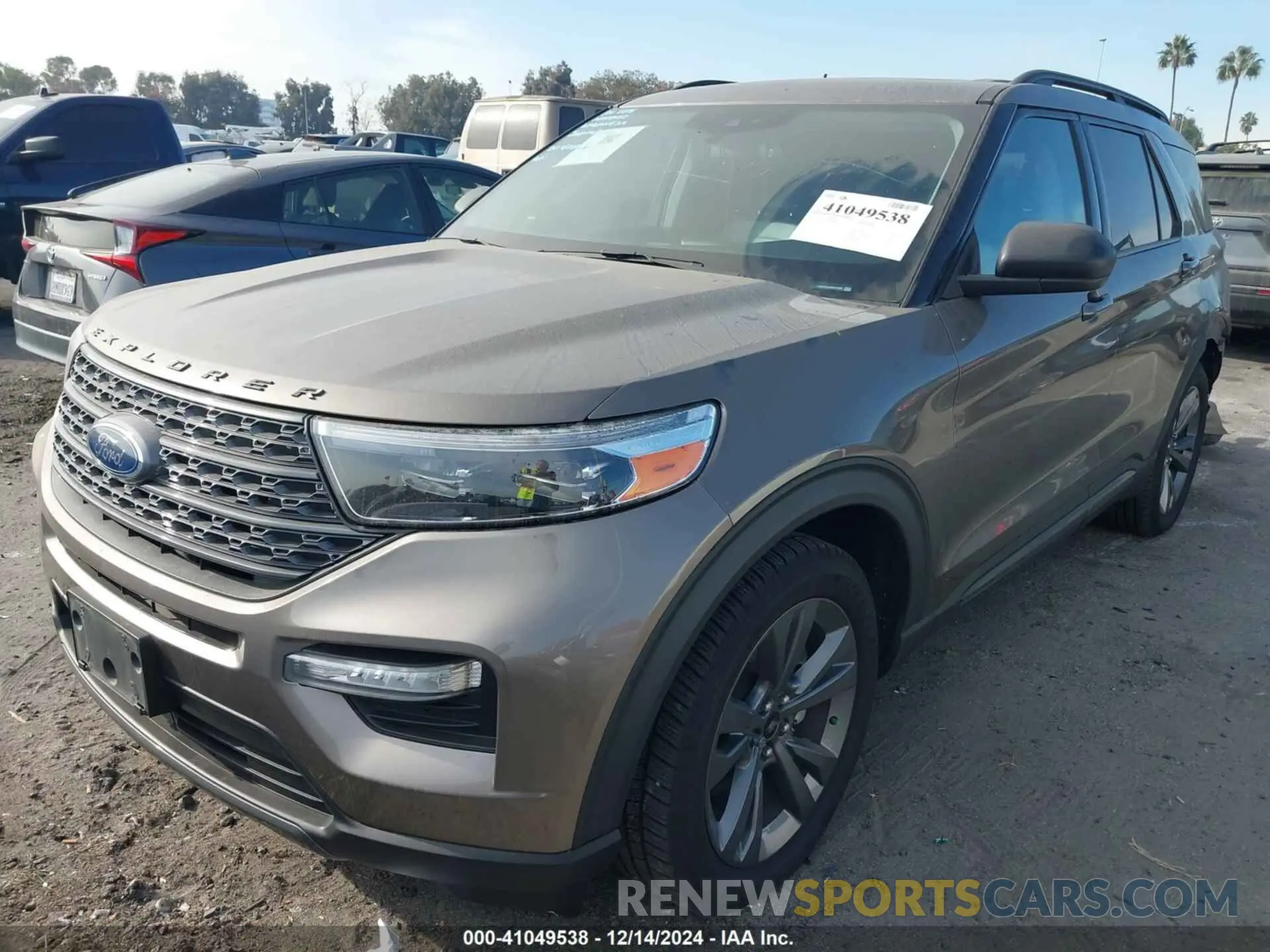 2 fotografías del automóvil dañado 1FMSK7DH5MGB70889 FORD EXPLORER 2021