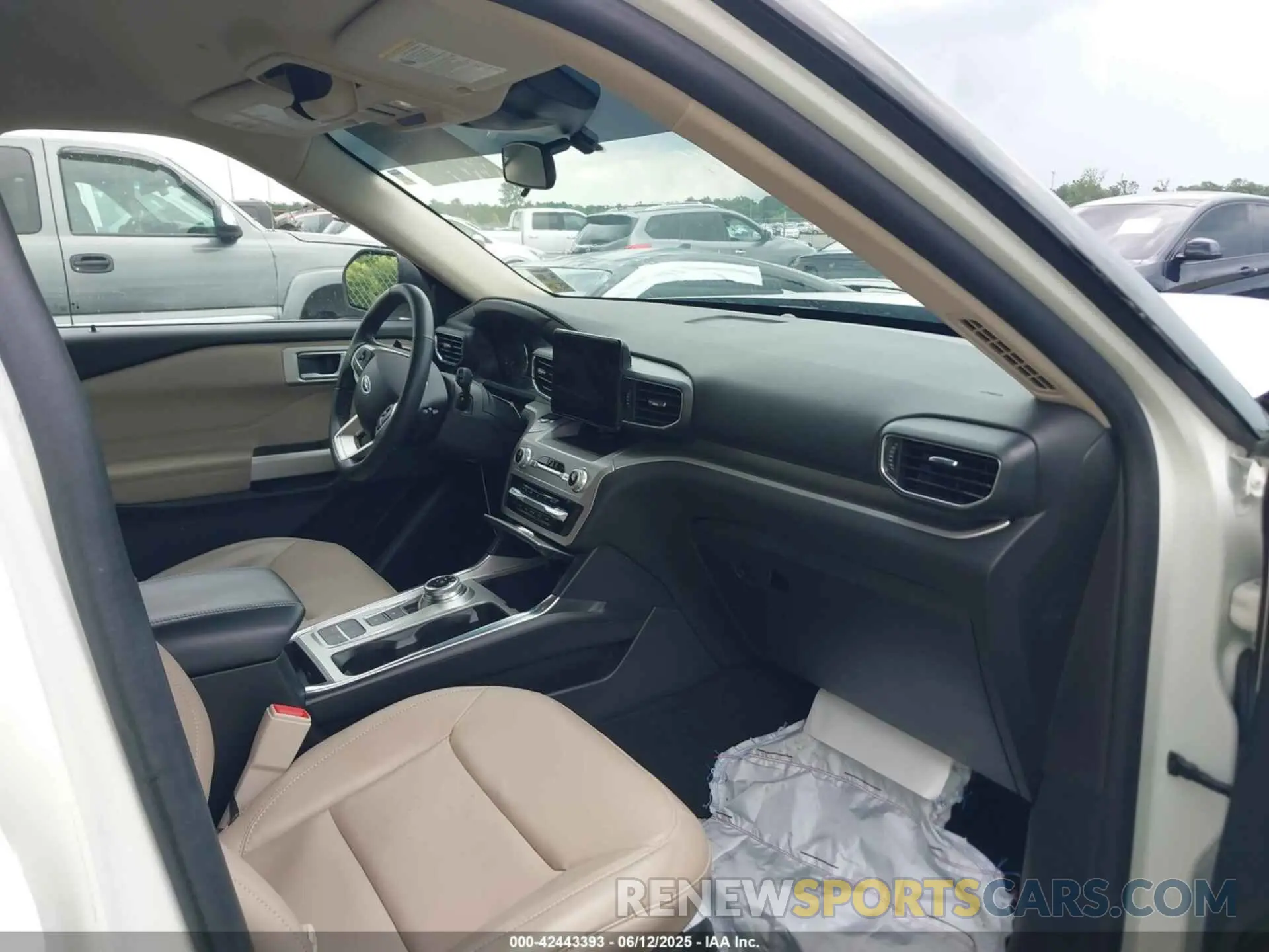 5 fotografías del automóvil dañado 1FMSK7DH8MGB19998 FORD EXPLORER 2021