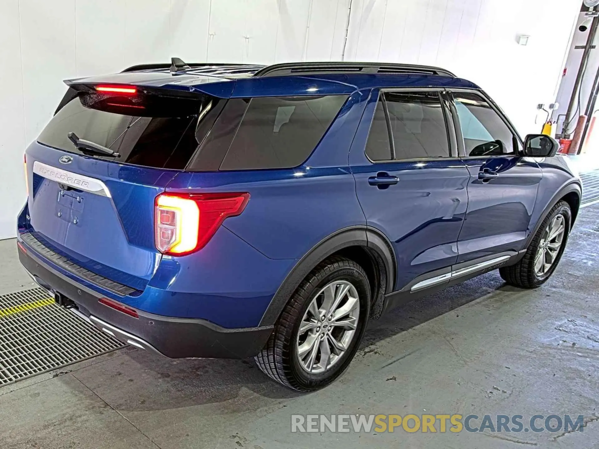 20 fotografías del automóvil dañado 1FMSK7DH8MGC35167 FORD EXPLORER 2021