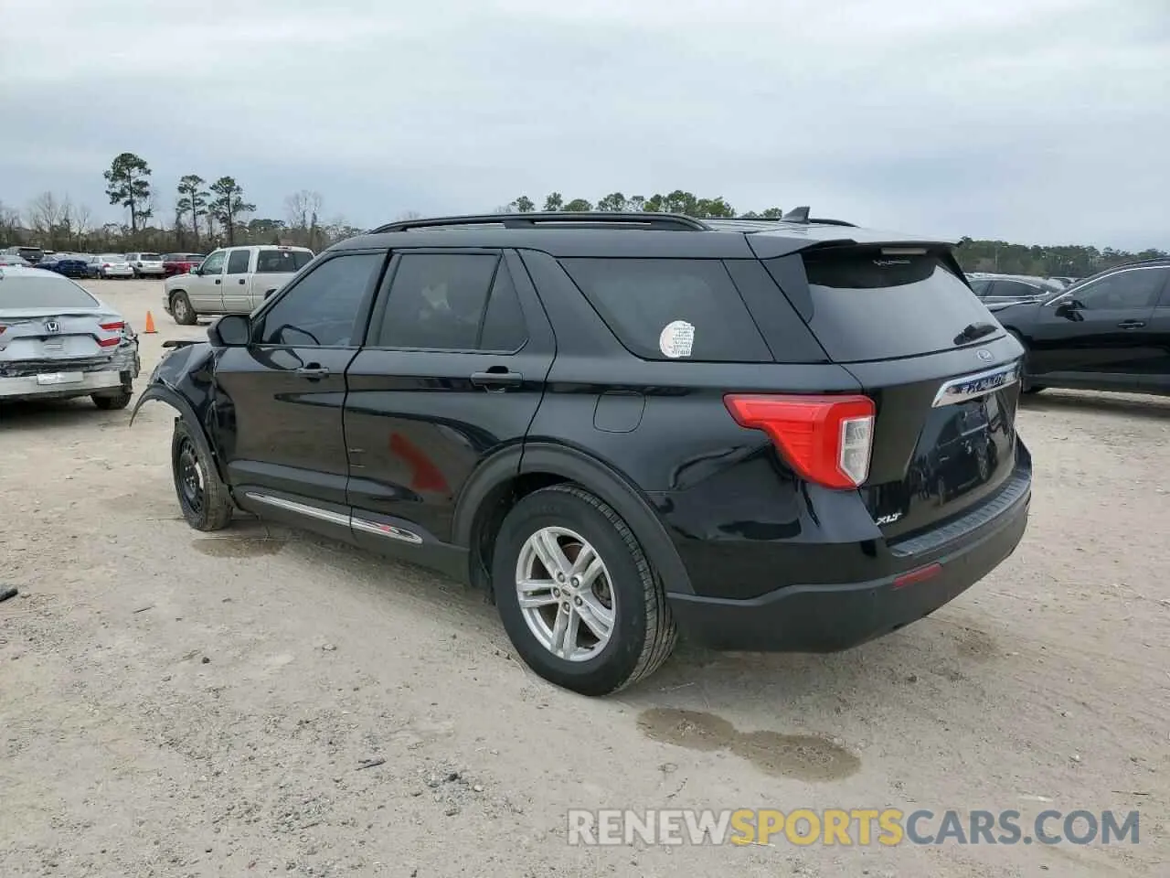 2 fotografías del automóvil dañado 1FMSK7DH9MGB39970 FORD EXPLORER 2021