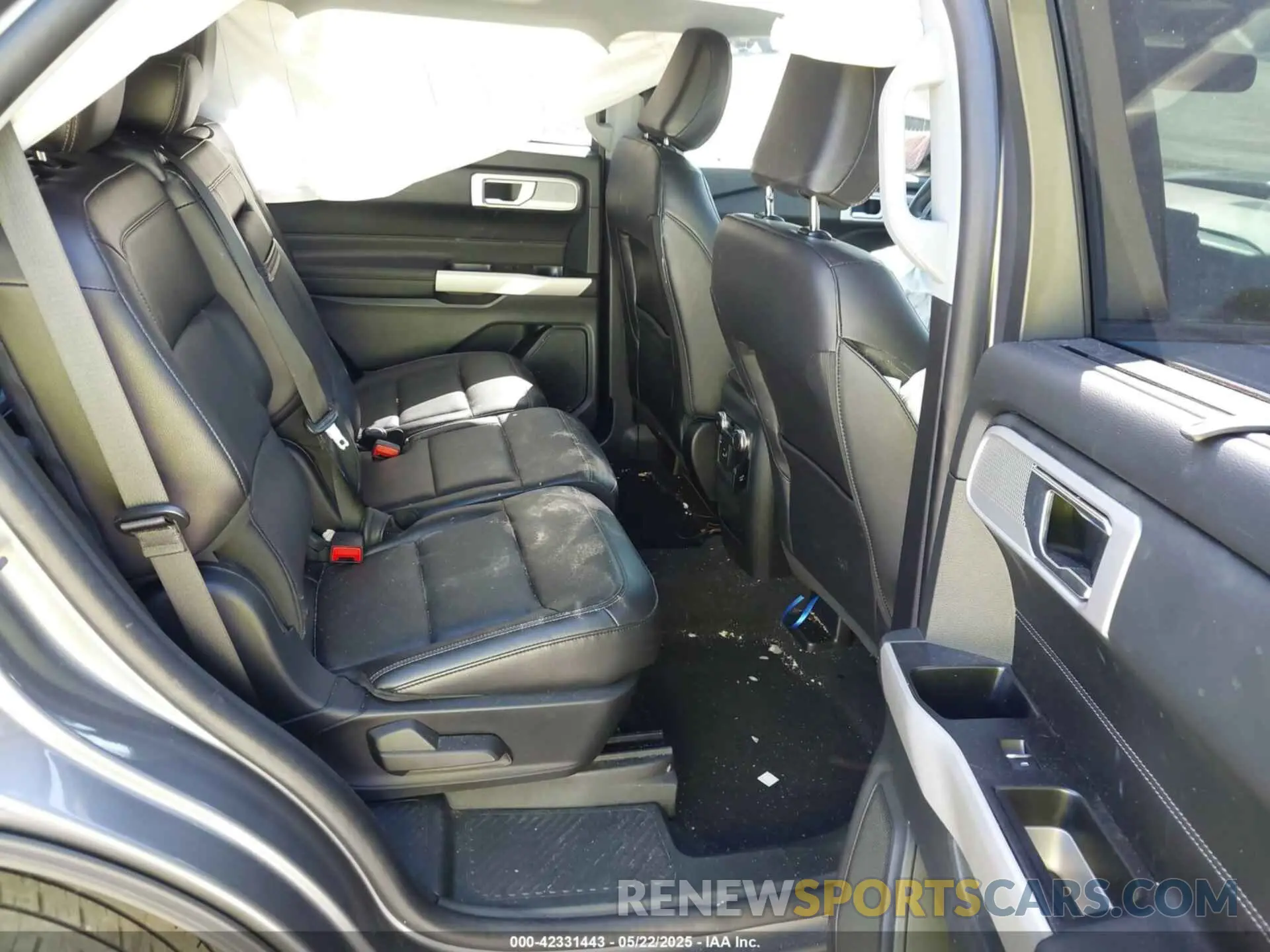 8 fotografías del automóvil dañado 1FMSK7FH1MGB66951 FORD EXPLORER 2021