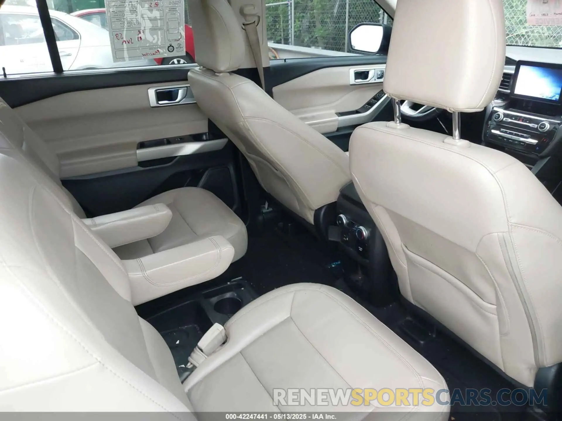 8 fotografías del automóvil dañado 1FMSK7FH2MGA33292 FORD EXPLORER 2021