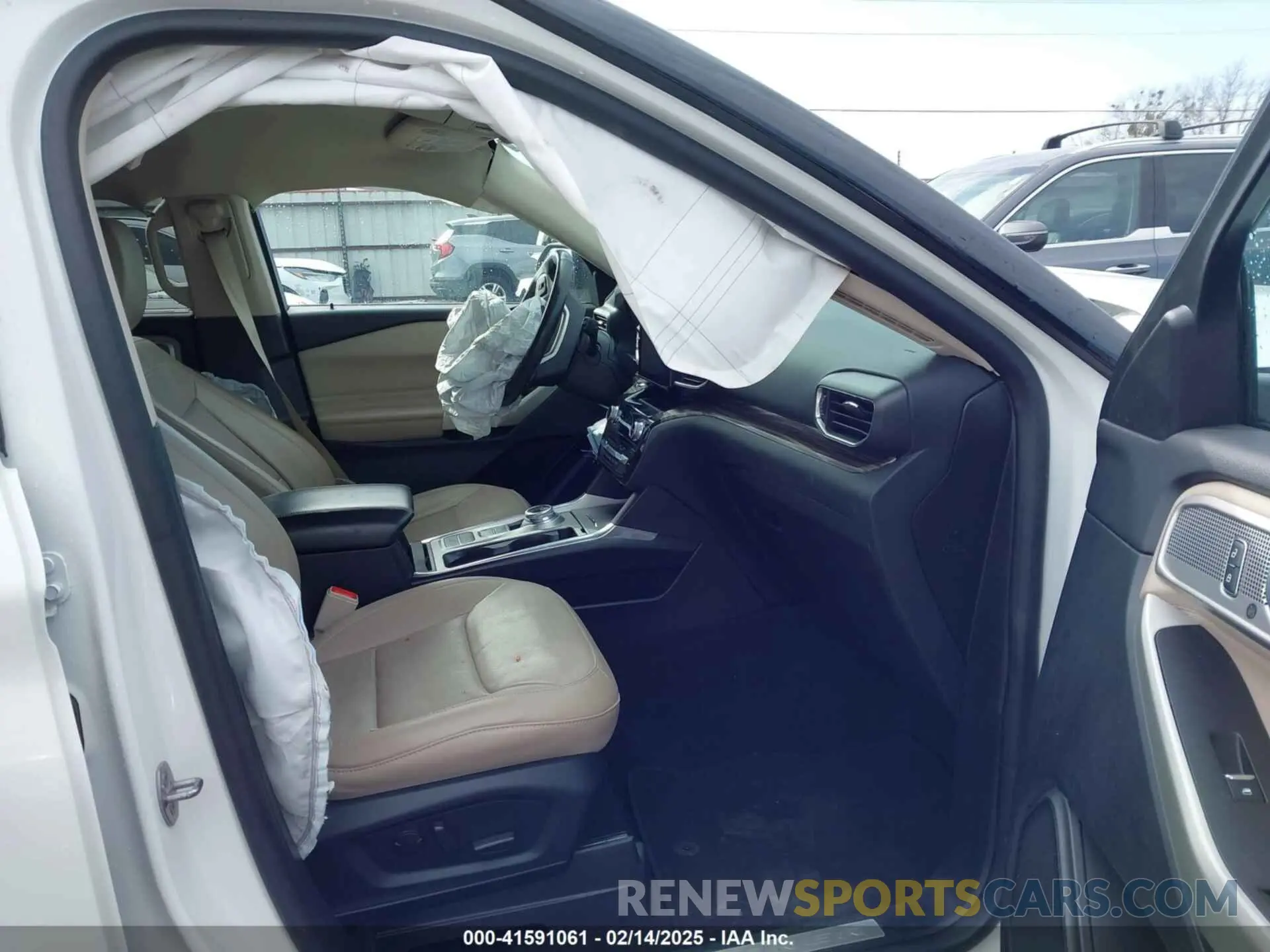5 fotografías del automóvil dañado 1FMSK7FH3MGA33186 FORD EXPLORER 2021