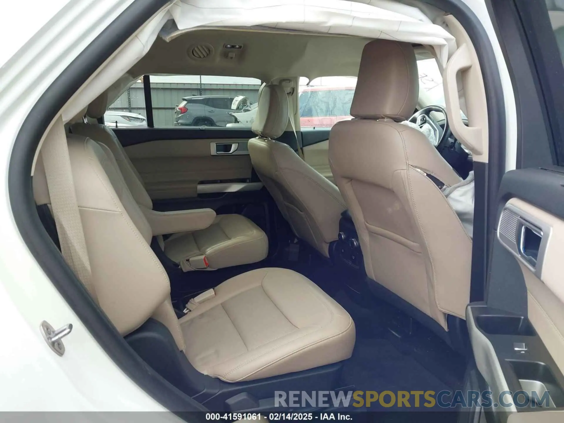 8 fotografías del automóvil dañado 1FMSK7FH3MGA33186 FORD EXPLORER 2021