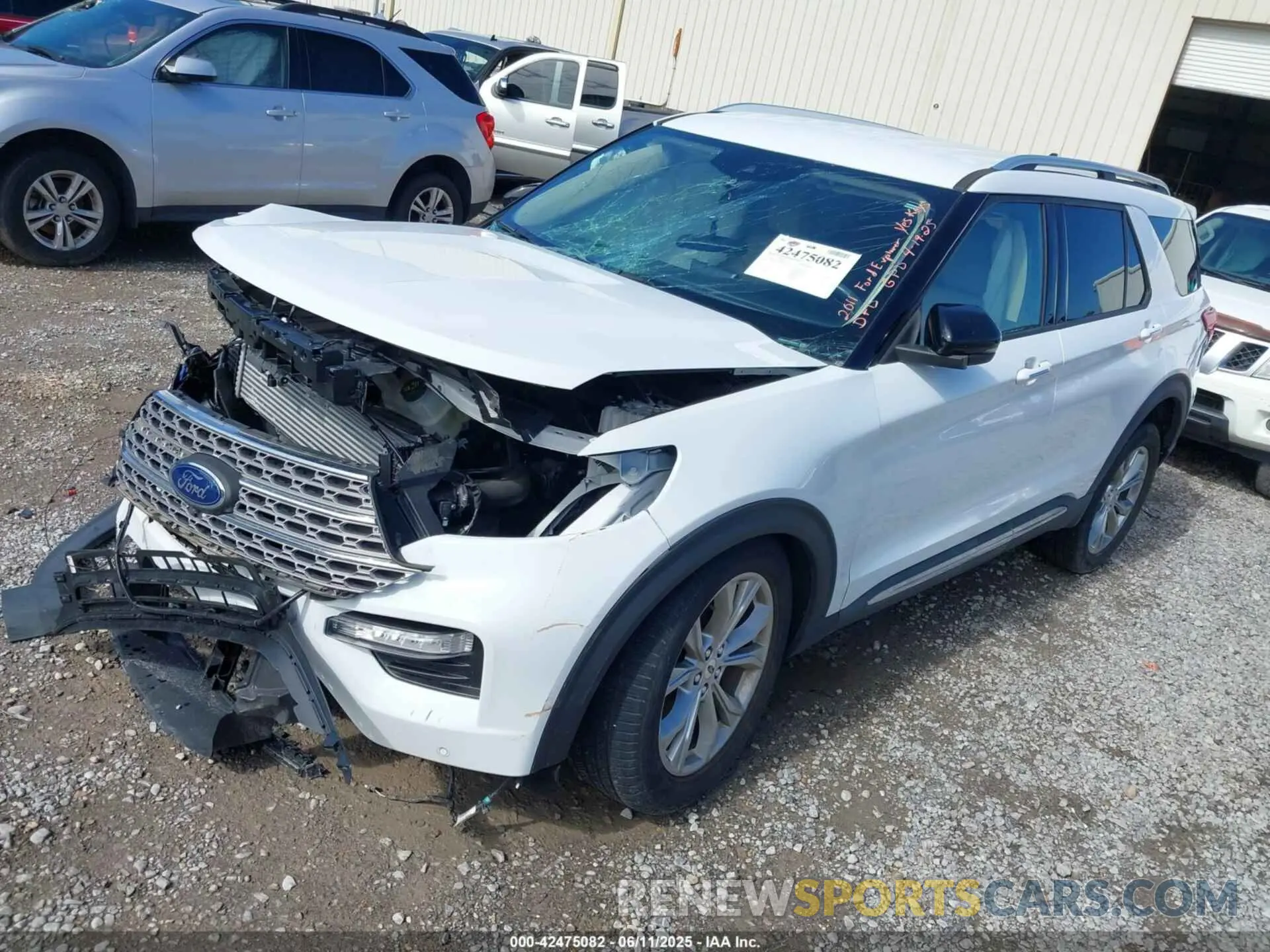 2 fotografías del automóvil dañado 1FMSK7FH4MGB08073 FORD EXPLORER 2021