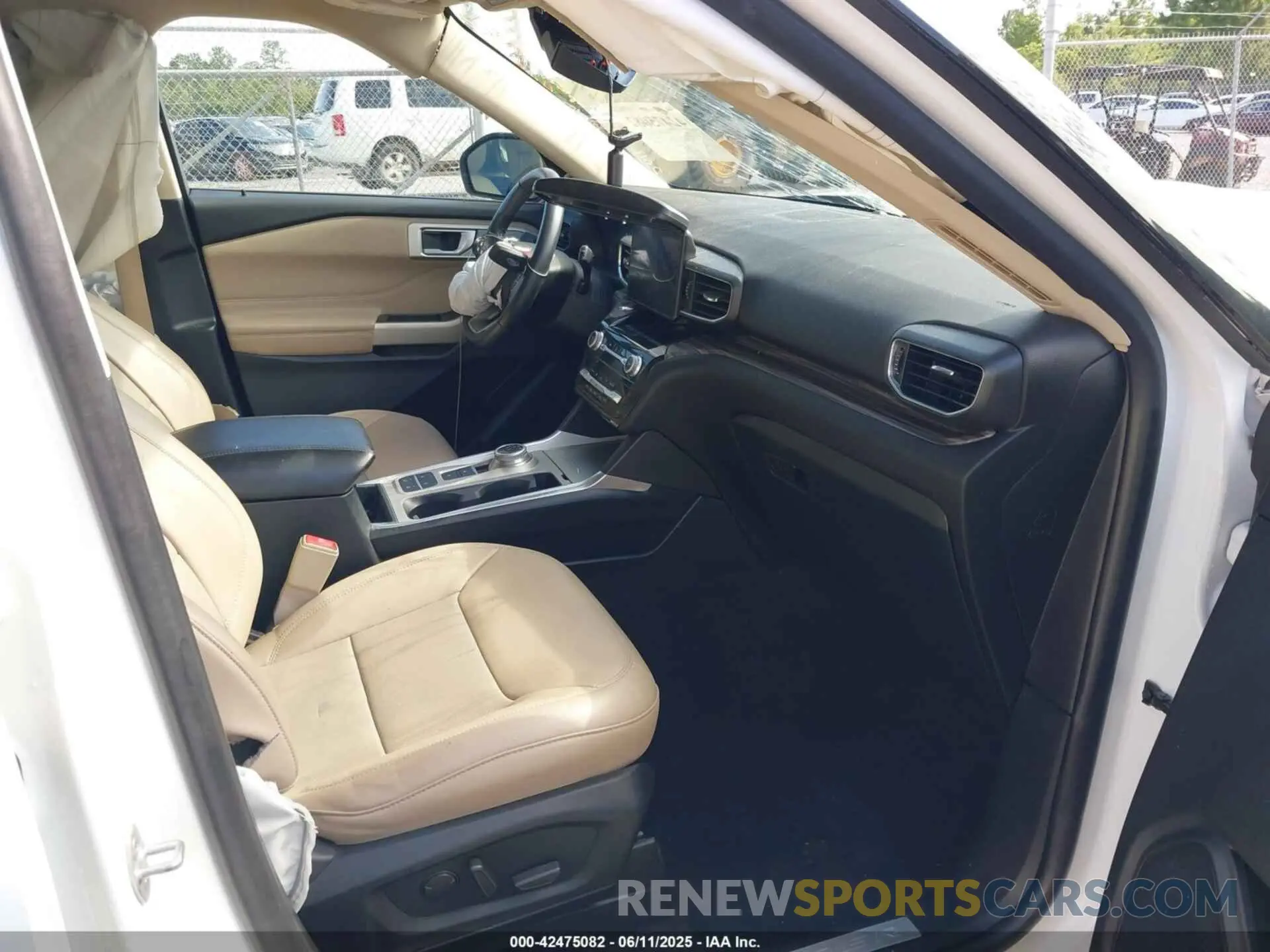 5 fotografías del automóvil dañado 1FMSK7FH4MGB08073 FORD EXPLORER 2021