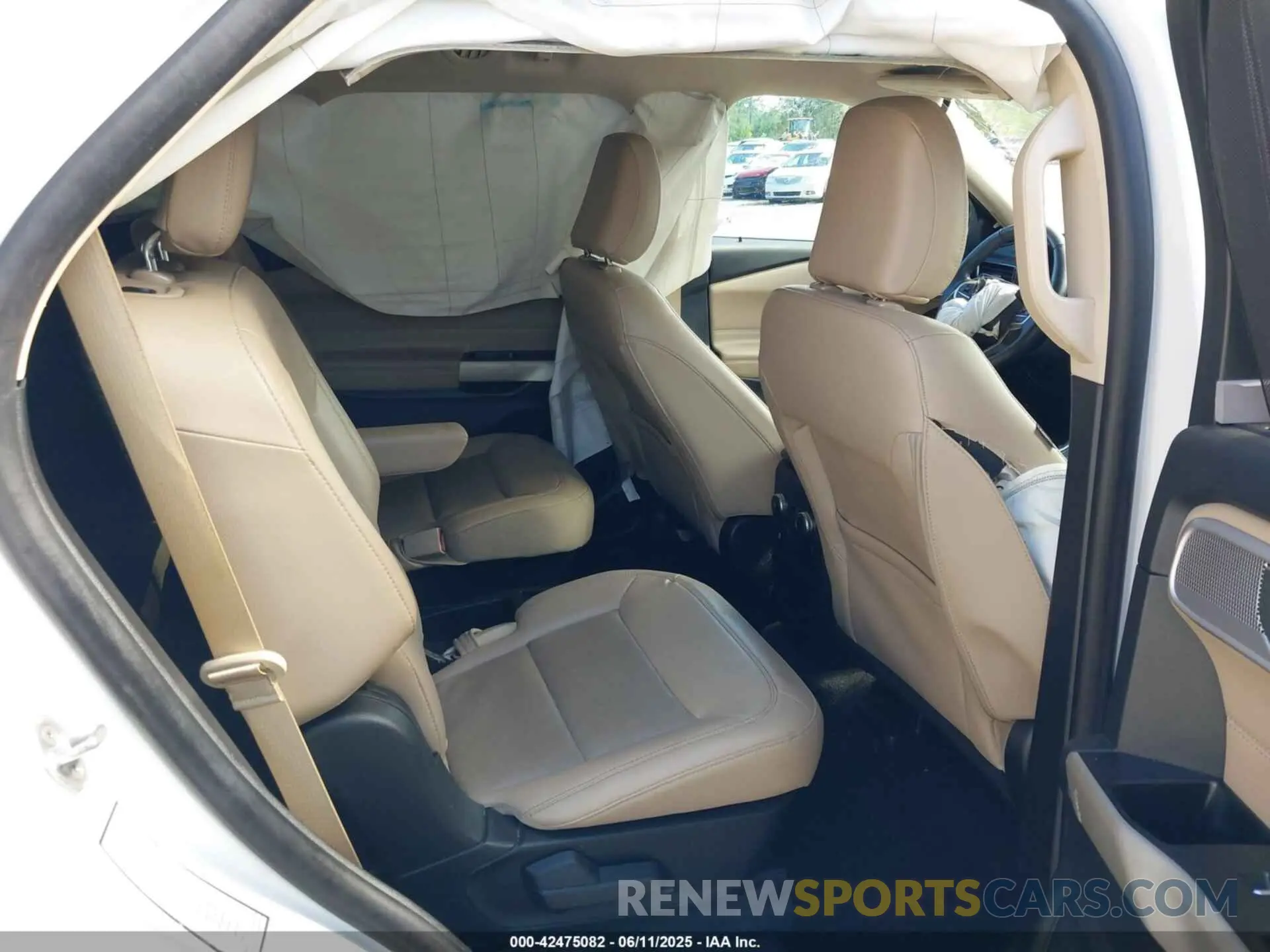 8 fotografías del automóvil dañado 1FMSK7FH4MGB08073 FORD EXPLORER 2021