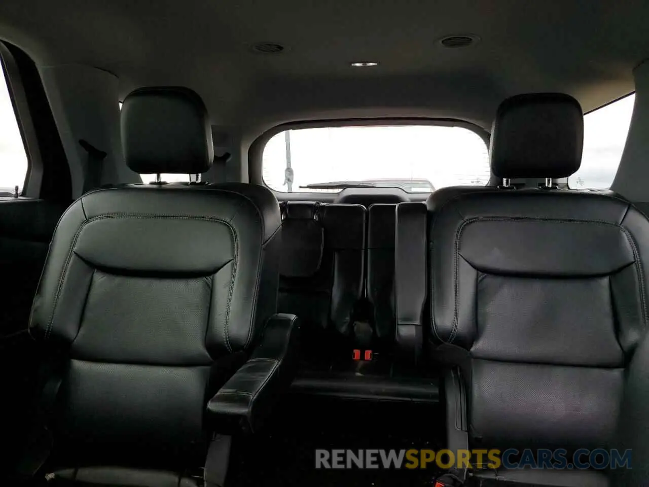 10 fotografías del automóvil dañado 1FMSK7FH5MGB54978 FORD EXPLORER 2021