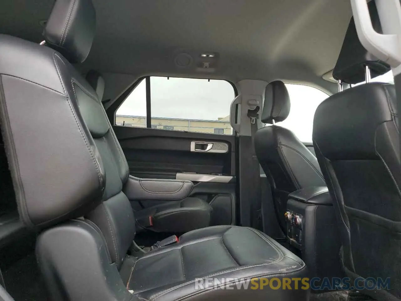 11 fotografías del automóvil dañado 1FMSK7FH5MGB54978 FORD EXPLORER 2021