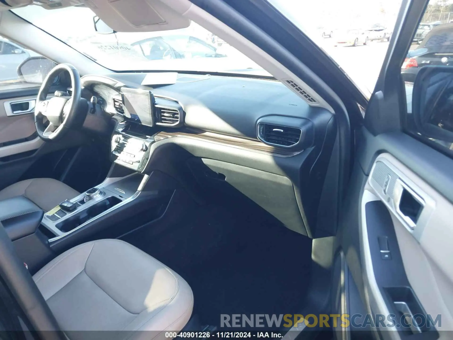 5 fotografías del automóvil dañado 1FMSK7FH6MGB19835 FORD EXPLORER 2021