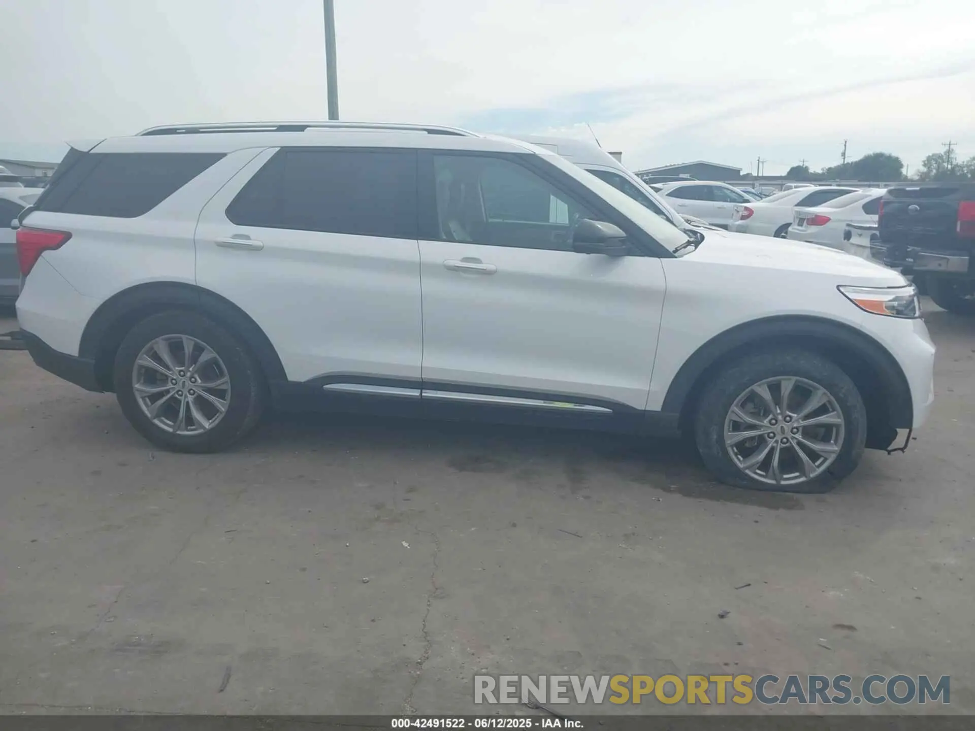 13 fotografías del automóvil dañado 1FMSK7FH8MGB83973 FORD EXPLORER 2021