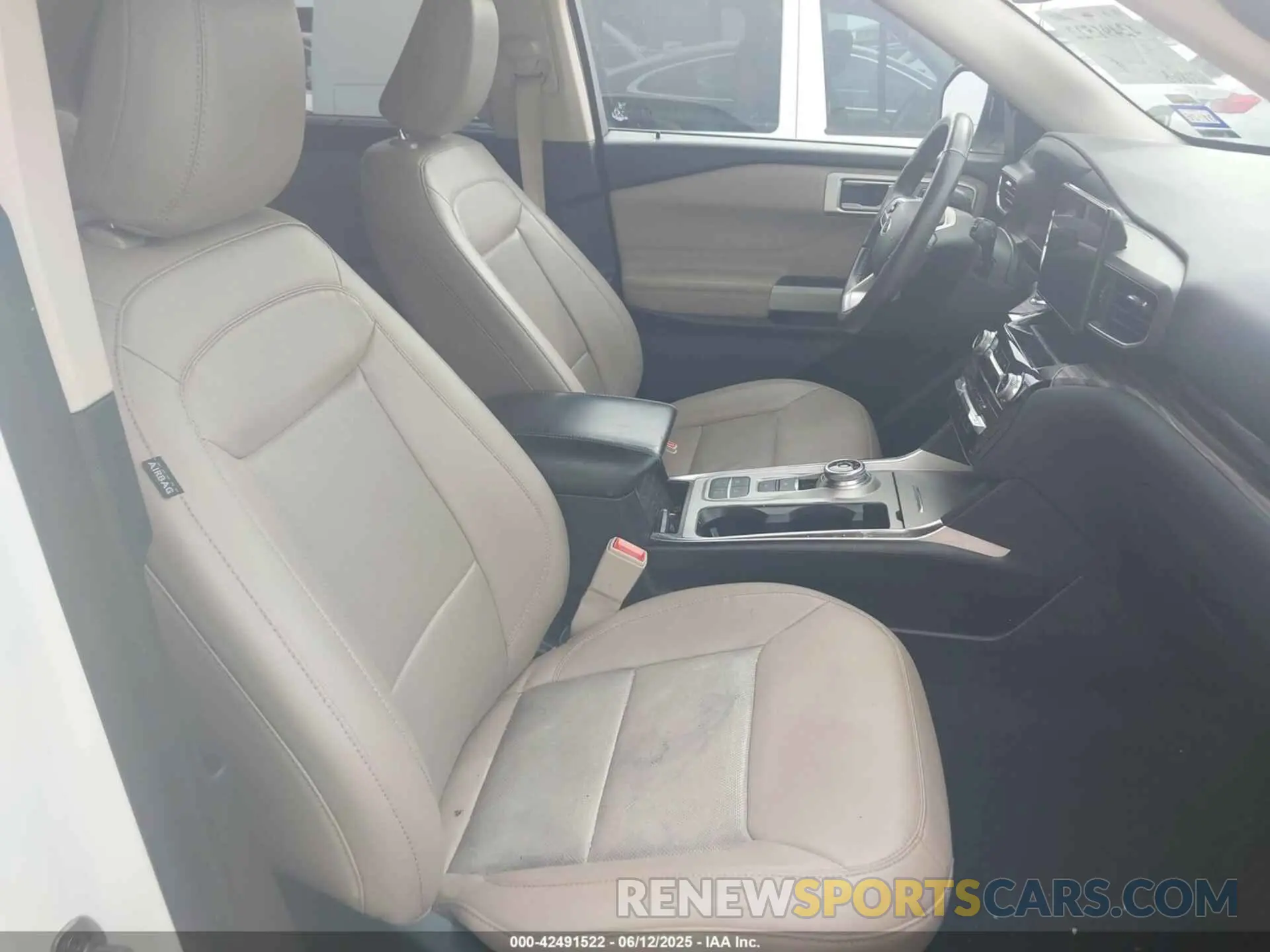 5 fotografías del automóvil dañado 1FMSK7FH8MGB83973 FORD EXPLORER 2021