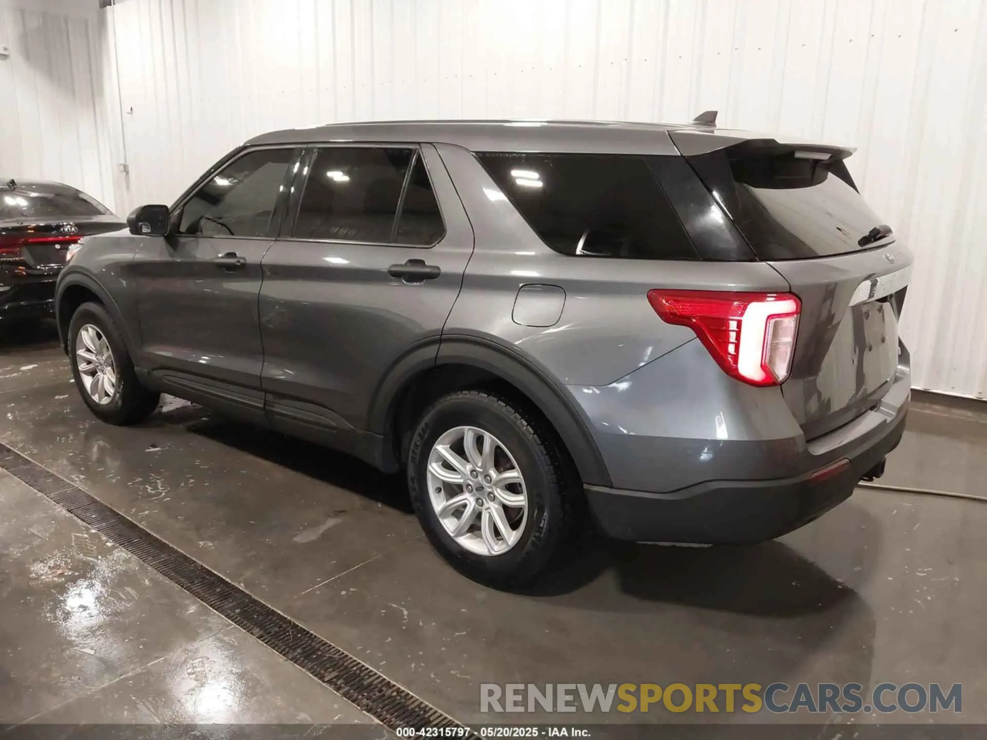3 fotografías del automóvil dañado 1FMSK8BB2MGB73169 FORD EXPLORER 2021
