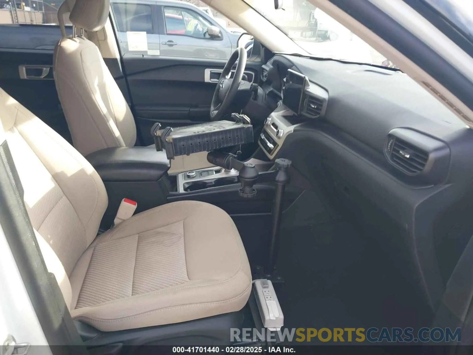 5 fotografías del automóvil dañado 1FMSK8BH8MGA44034 FORD EXPLORER 2021