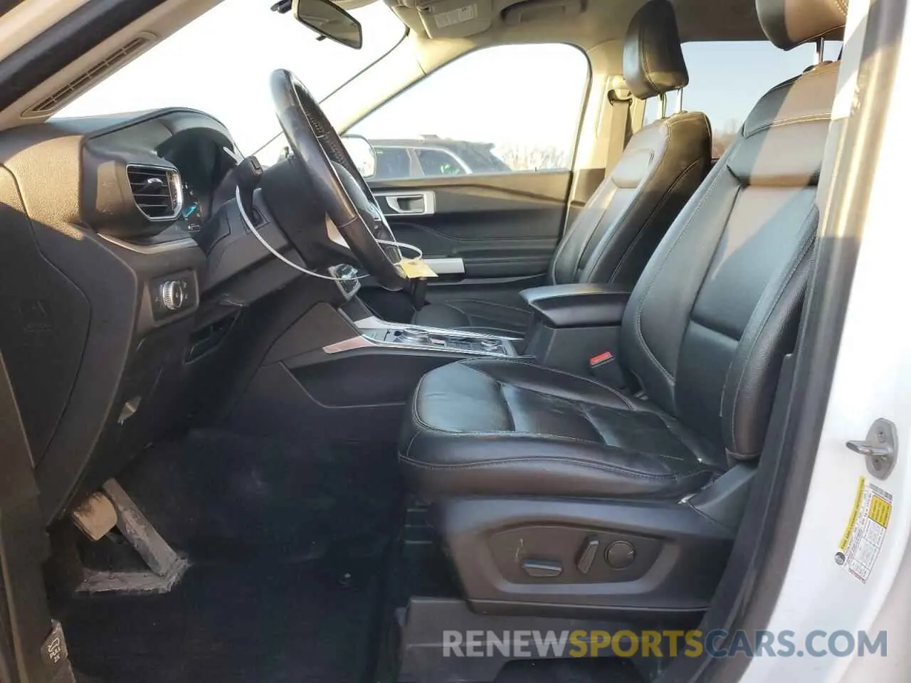 7 fotografías del automóvil dañado 1FMSK8DH2MGA01239 FORD EXPLORER 2021
