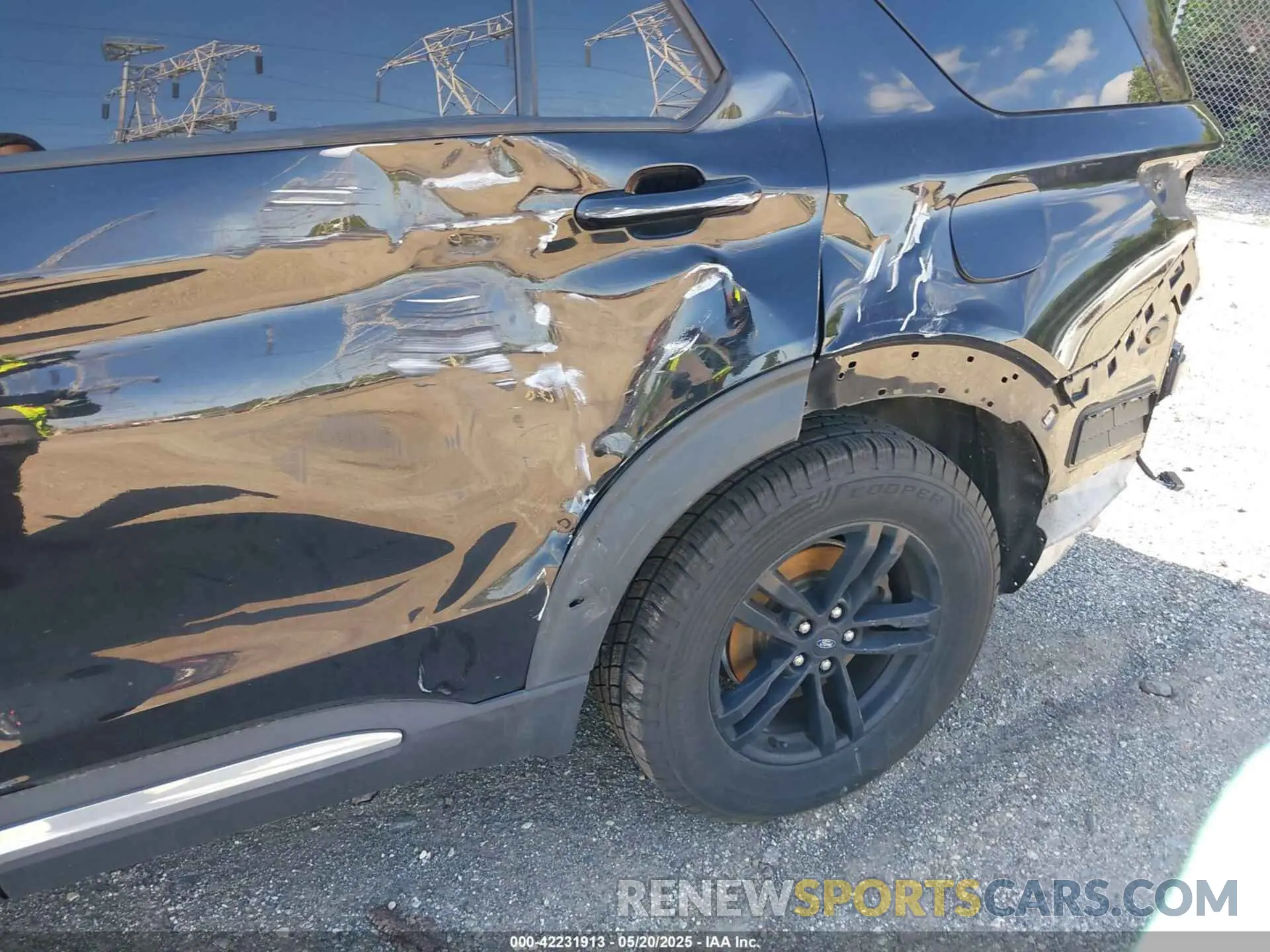 6 fotografías del automóvil dañado 1FMSK8DH6MGB10383 FORD EXPLORER 2021