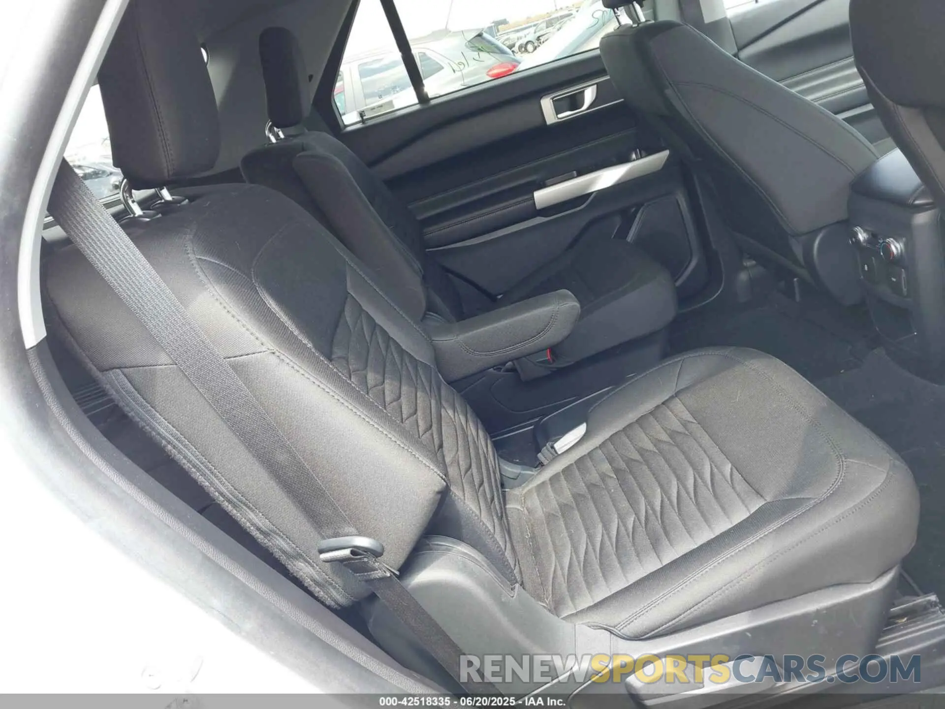 8 fotografías del automóvil dañado 1FMSK8DH7MGC47316 FORD EXPLORER 2021