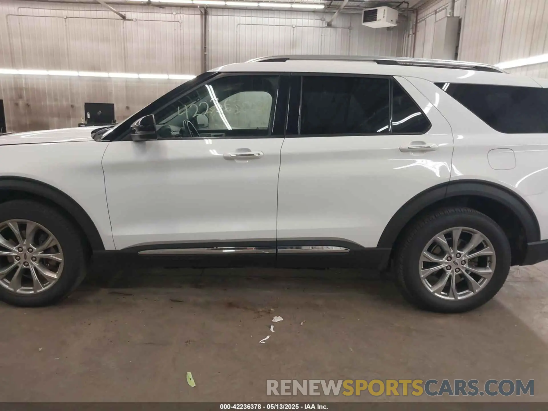 15 fotografías del automóvil dañado 1FMSK8FH0MGB07704 FORD EXPLORER 2021