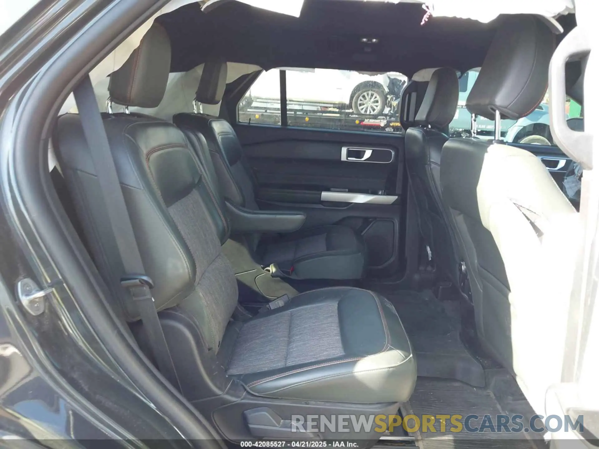 8 fotografías del automóvil dañado 1FMSK8JH1MGC41094 FORD EXPLORER 2021