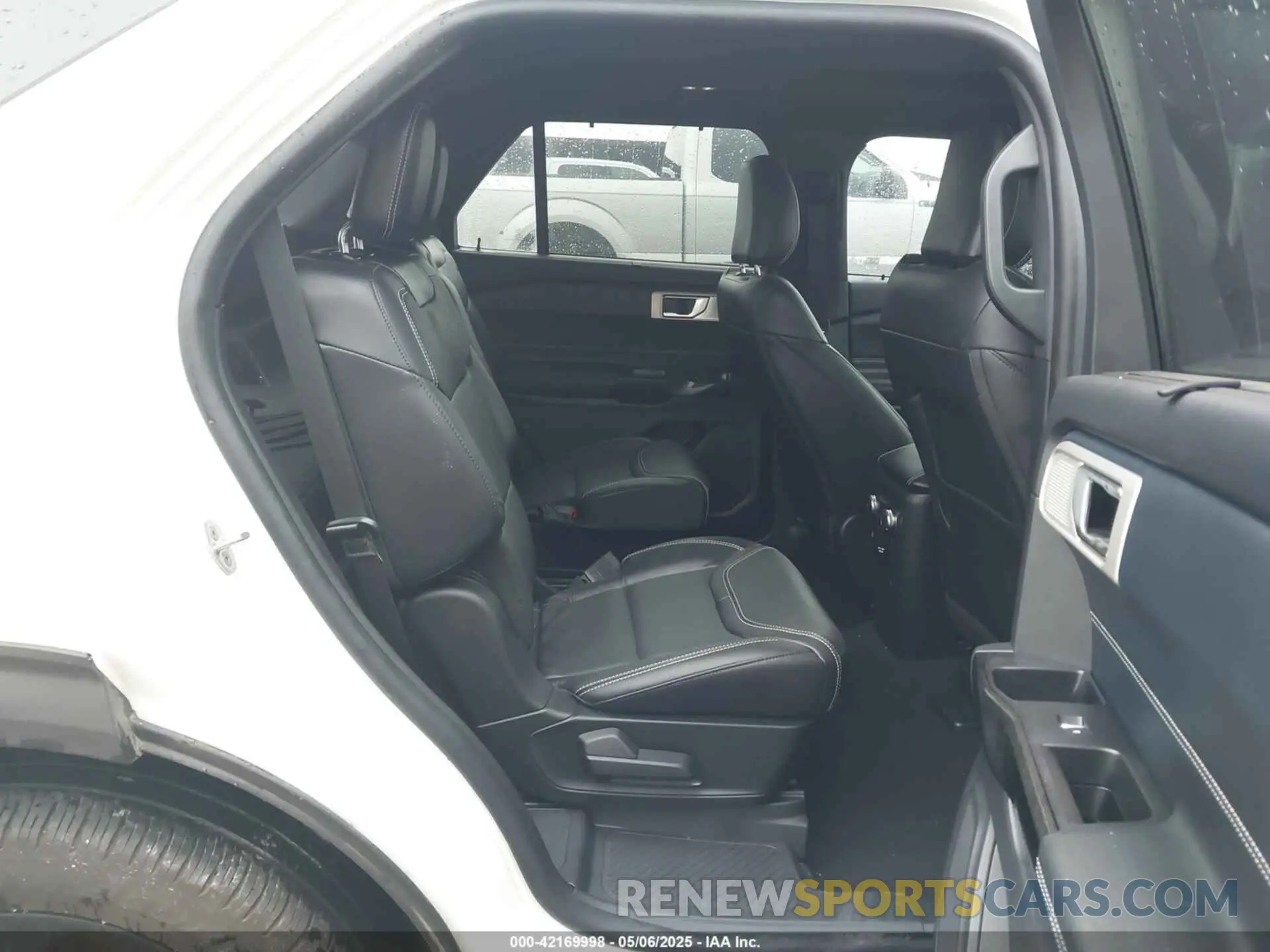 8 fotografías del automóvil dañado 1FM5K8GC8NGA21381 FORD EXPLORER 2022