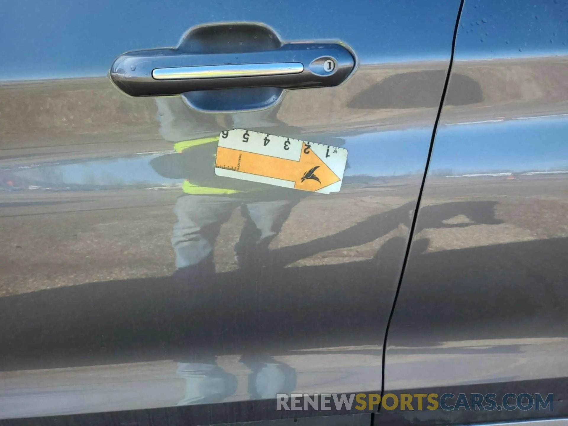 5 fotografías del automóvil dañado 1FM5K8HC6NGA22009 FORD EXPLORER 2022