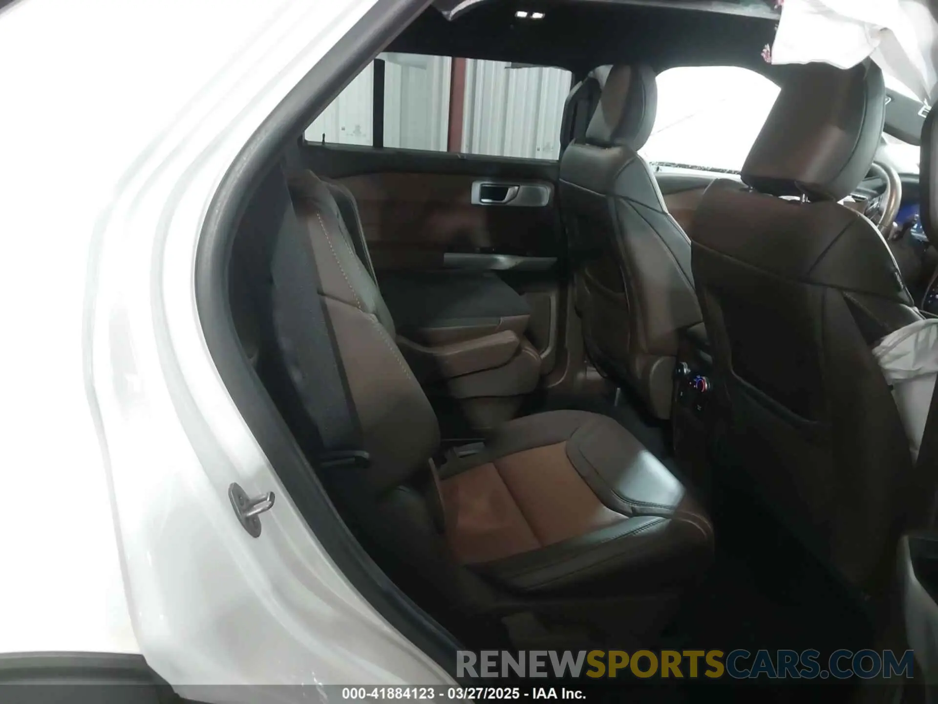 8 fotografías del automóvil dañado 1FM5K8LCXNGB09774 FORD EXPLORER 2022