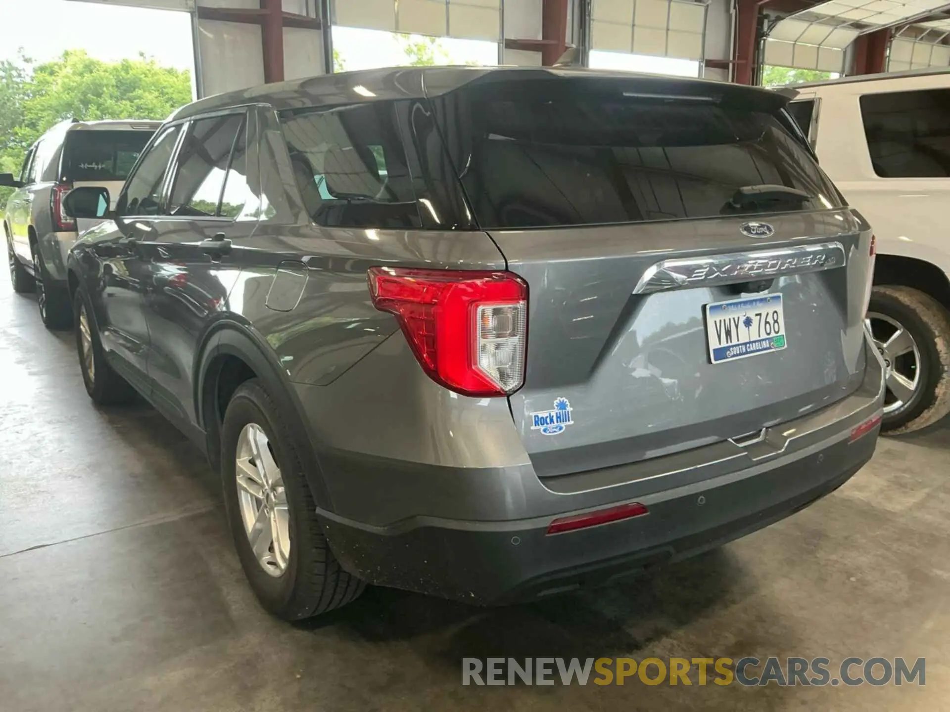 8 fotografías del automóvil dañado 1FMSK7BH1NGB75169 FORD EXPLORER 2022