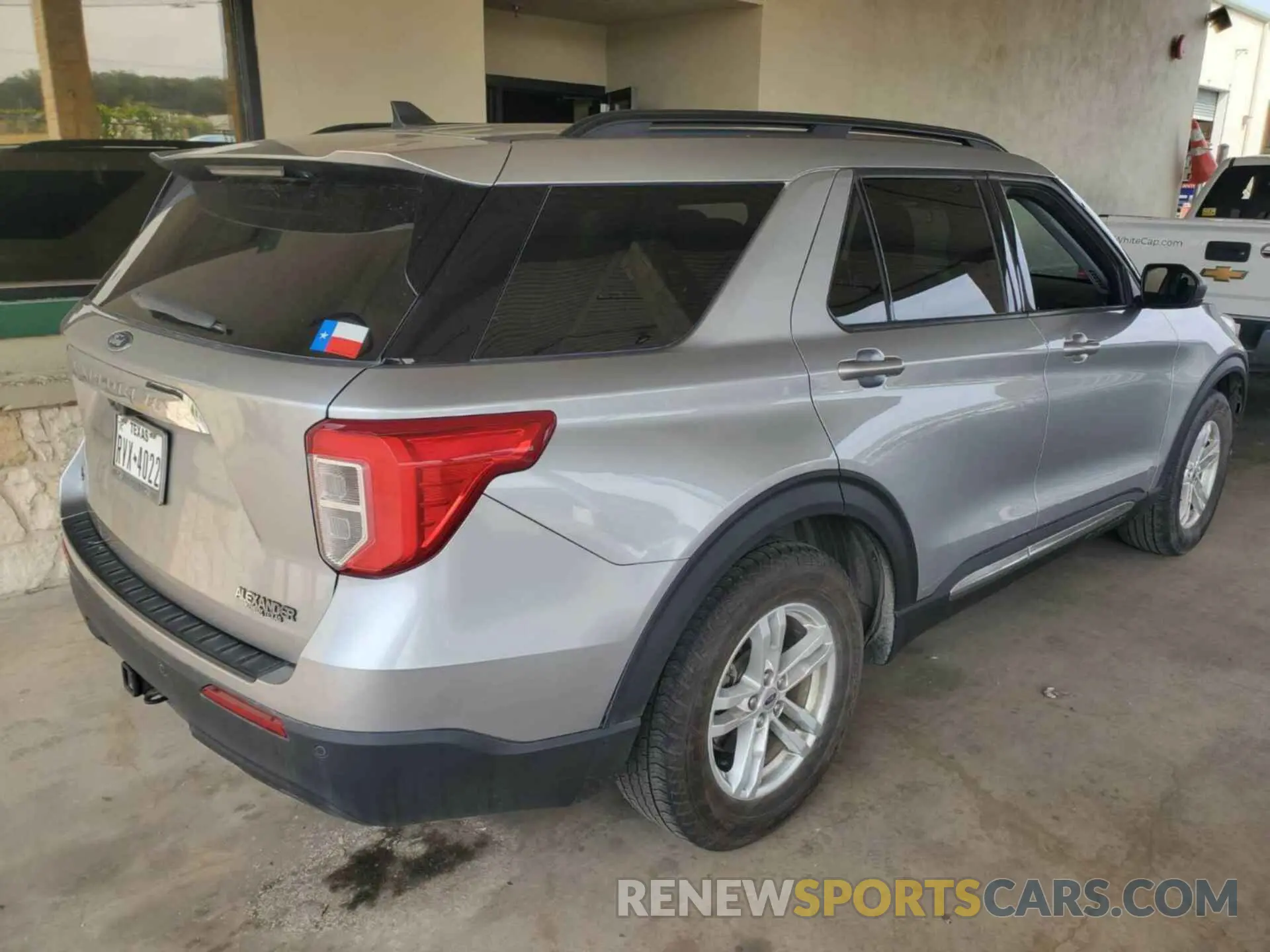 13 fotografías del automóvil dañado 1FMSK7DH1NGB20038 FORD EXPLORER 2022