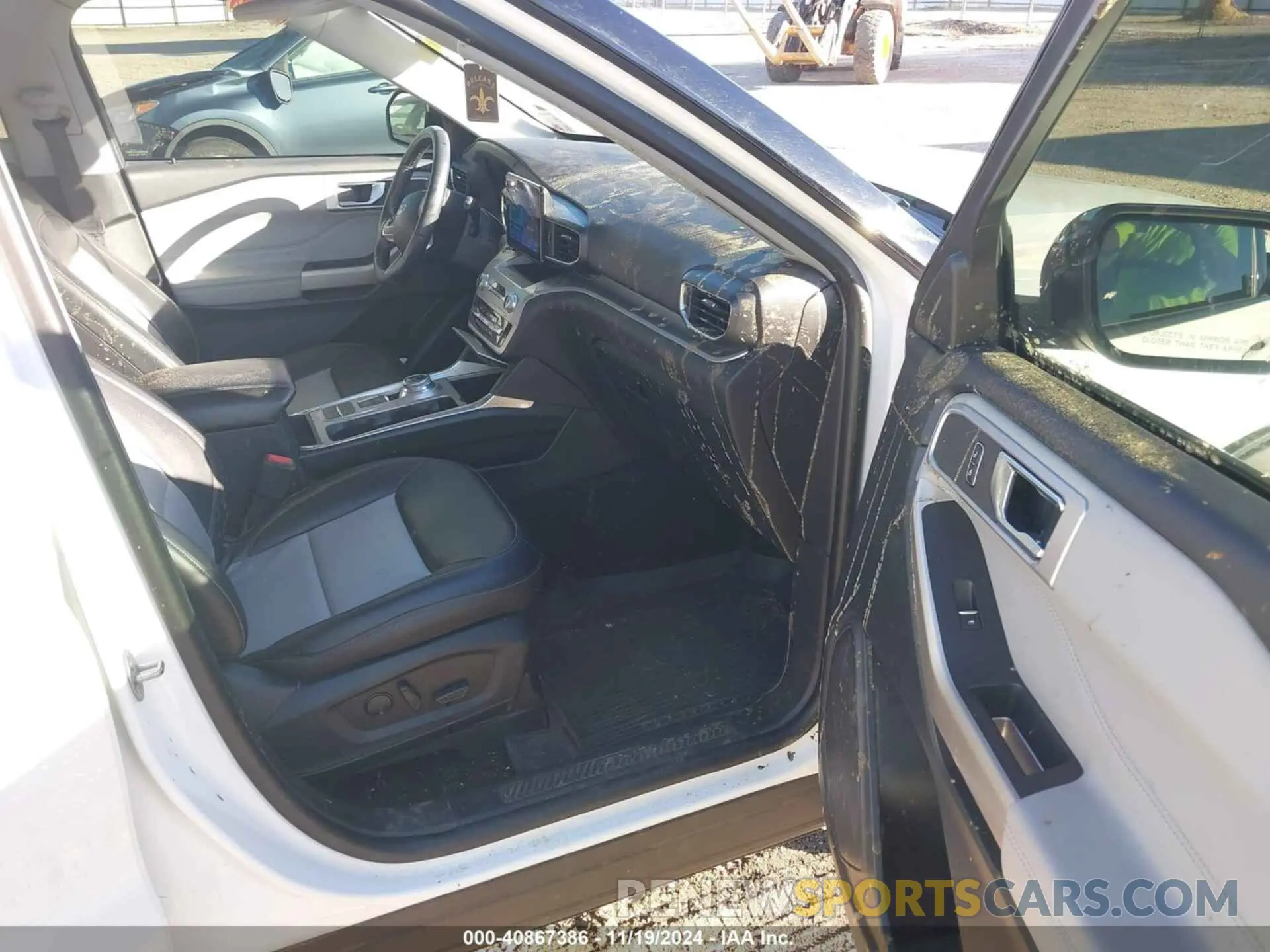 5 fotografías del automóvil dañado 1FMSK7DH3NGA09295 FORD EXPLORER 2022