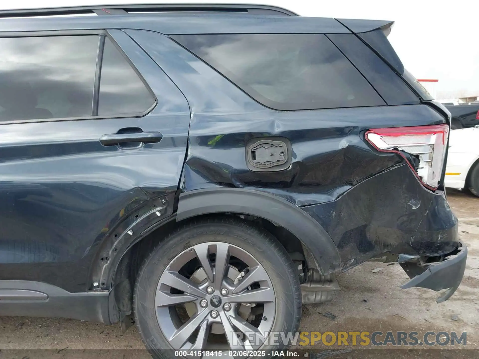 6 fotografías del automóvil dañado 1FMSK7DH3NGA14352 FORD EXPLORER 2022