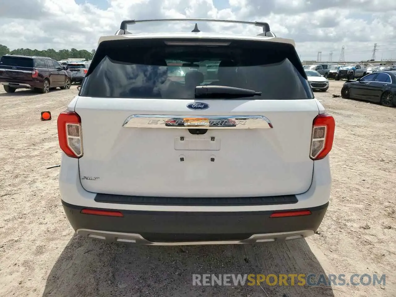 6 fotografías del automóvil dañado 1FMSK7DH6NGB06149 FORD EXPLORER 2022