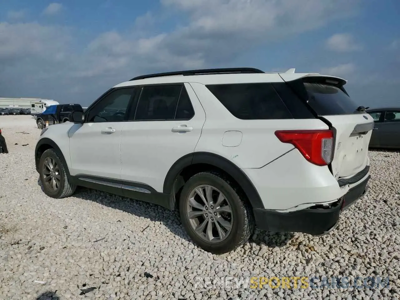 2 fotografías del automóvil dañado 1FMSK7DH7NGC28406 FORD EXPLORER 2022