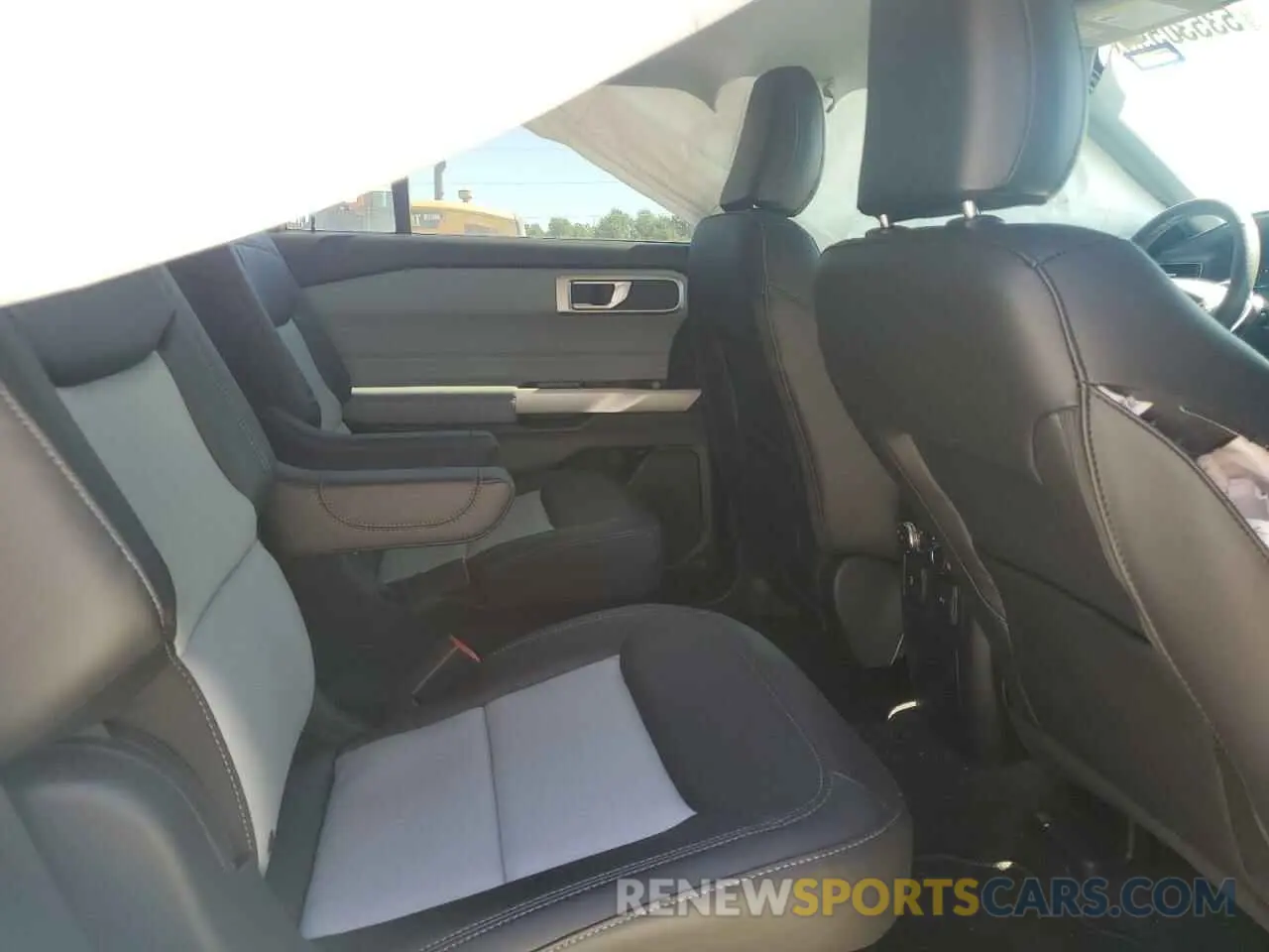 10 fotografías del automóvil dañado 1FMSK7DH9NGC41271 FORD EXPLORER 2022