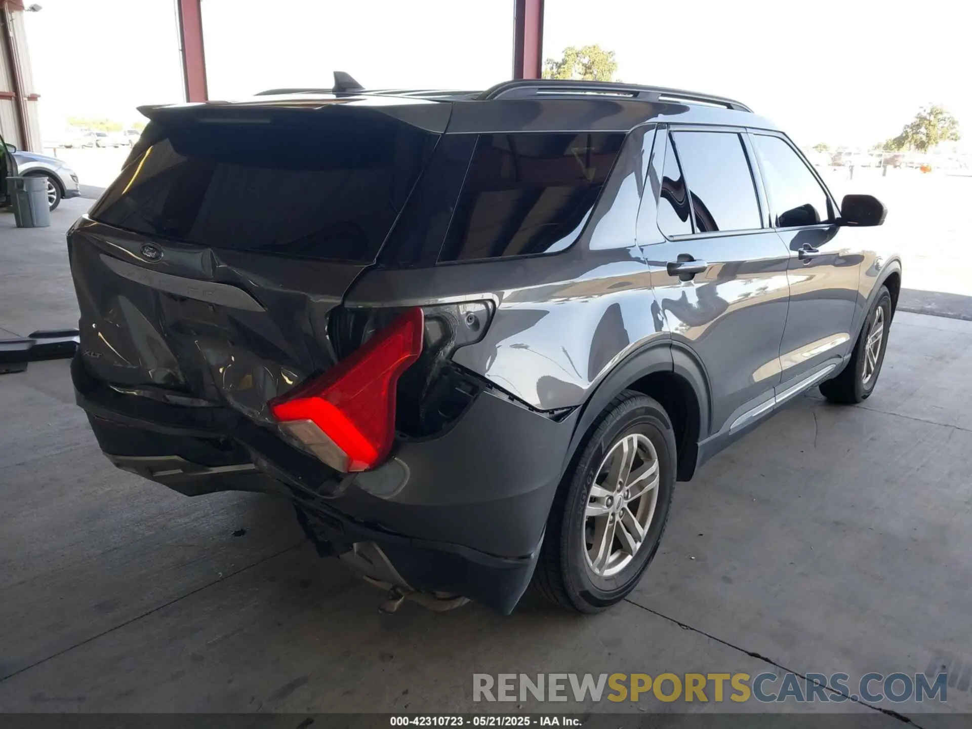 4 fotografías del automóvil dañado 1FMSK7DHXNGB36514 FORD EXPLORER 2022
