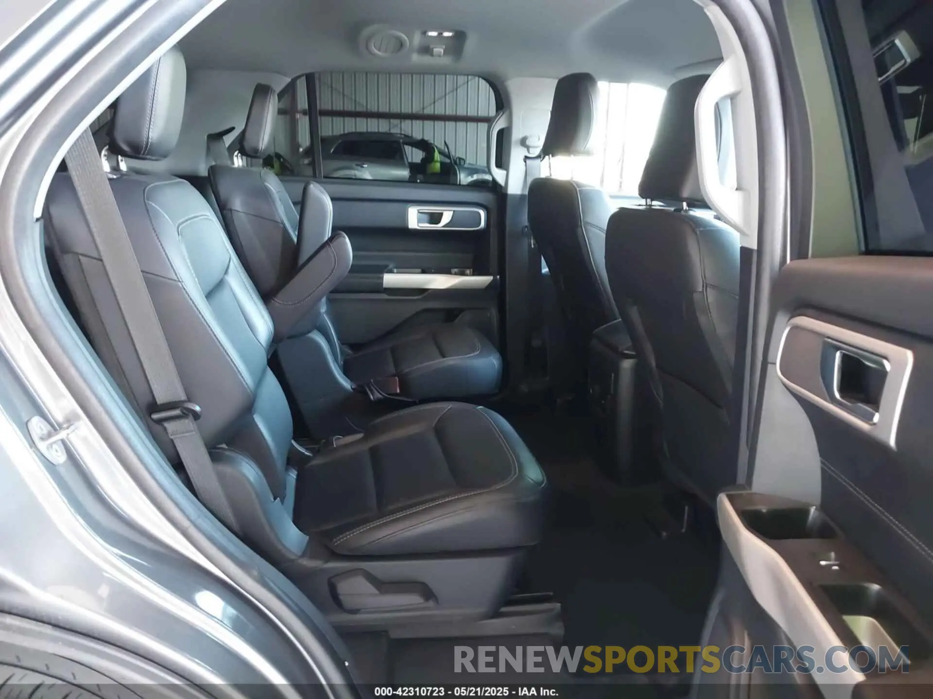 8 fotografías del automóvil dañado 1FMSK7DHXNGB36514 FORD EXPLORER 2022