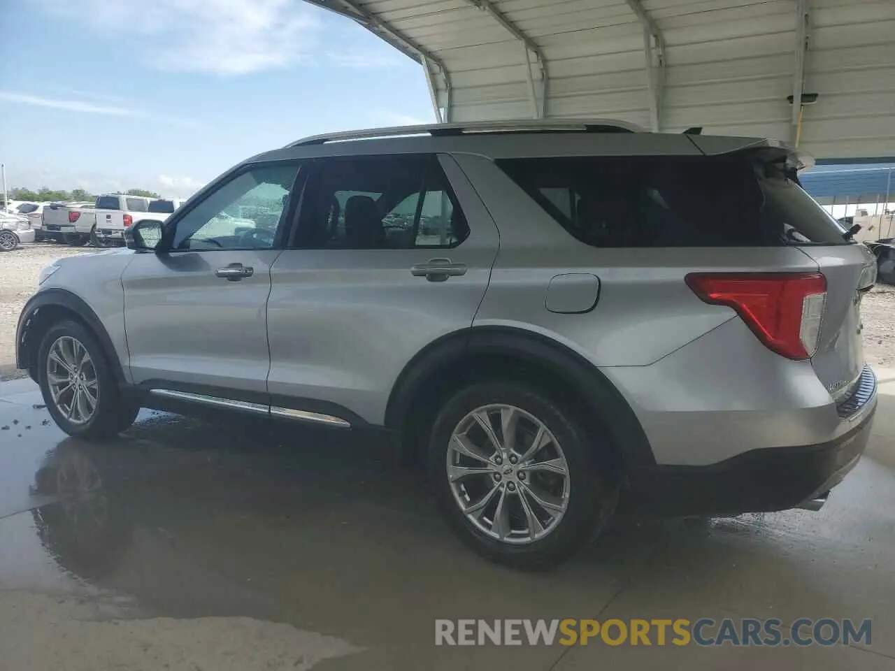 2 fotografías del automóvil dañado 1FMSK7FH0NGA56829 FORD EXPLORER 2022