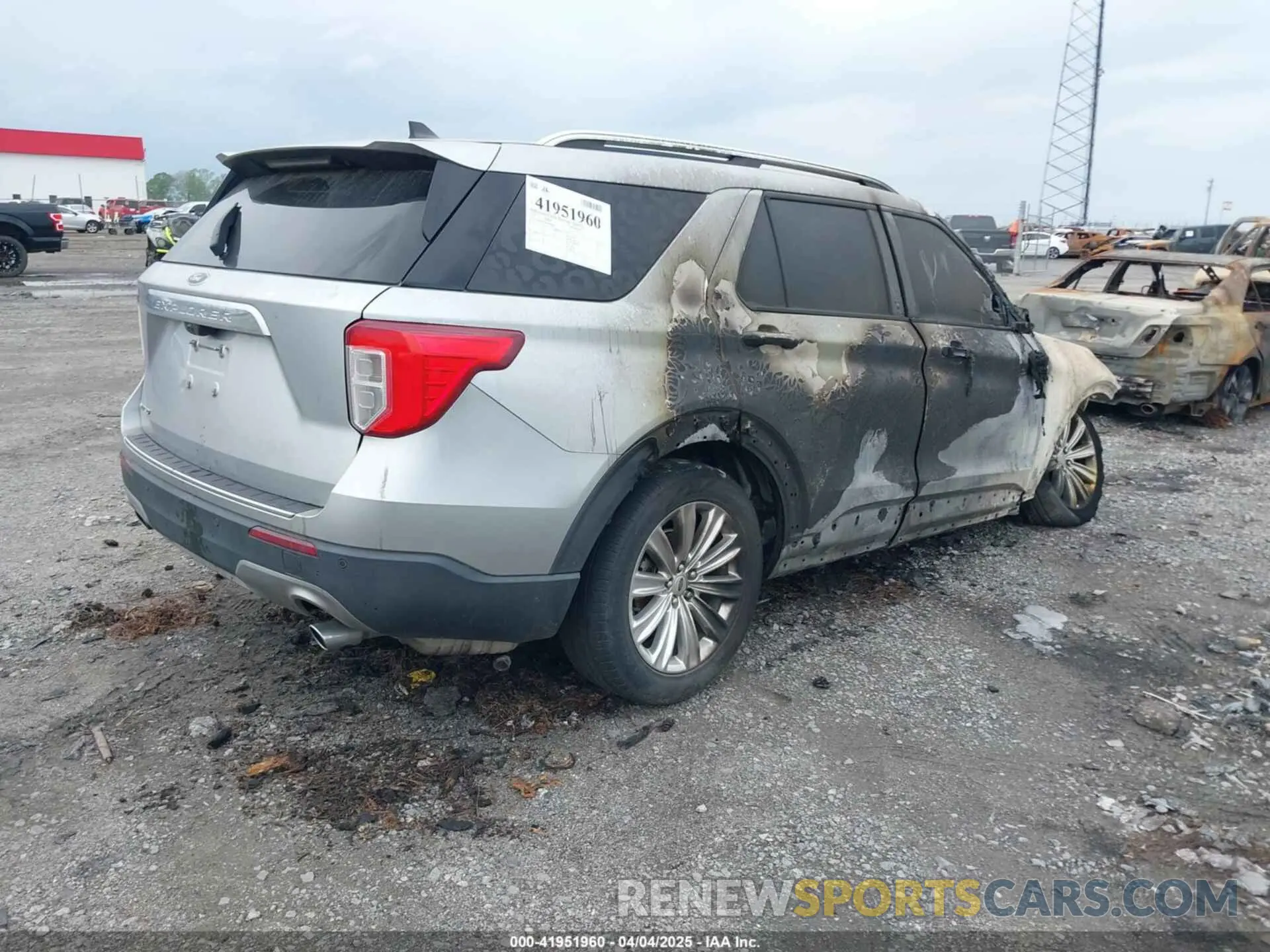 4 fotografías del automóvil dañado 1FMSK7FH3NGA34923 FORD EXPLORER 2022