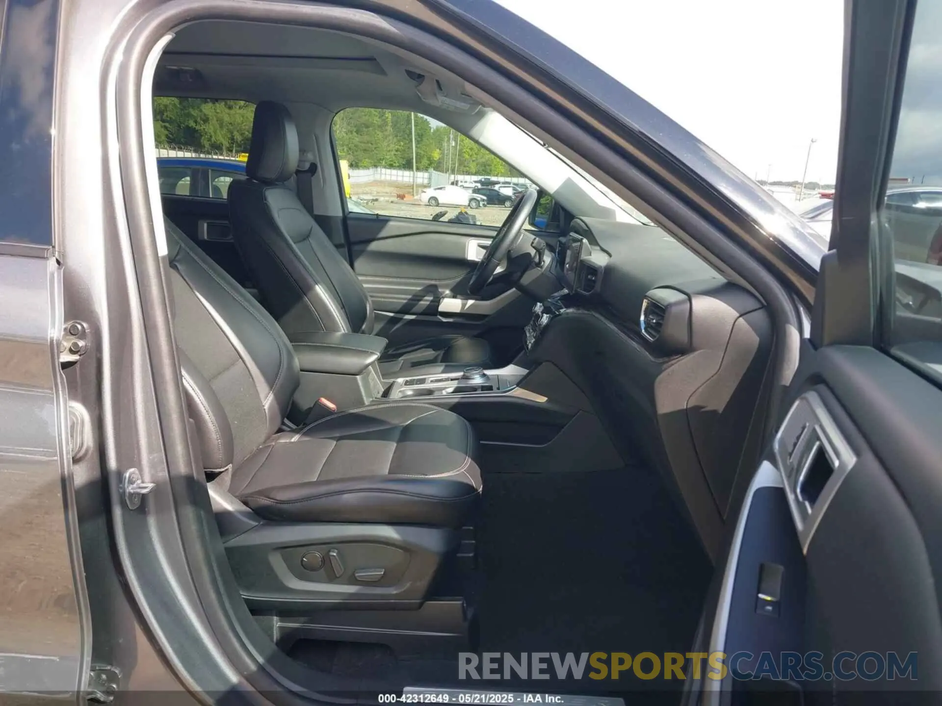 5 fotografías del automóvil dañado 1FMSK7FH4NGA90188 FORD EXPLORER 2022