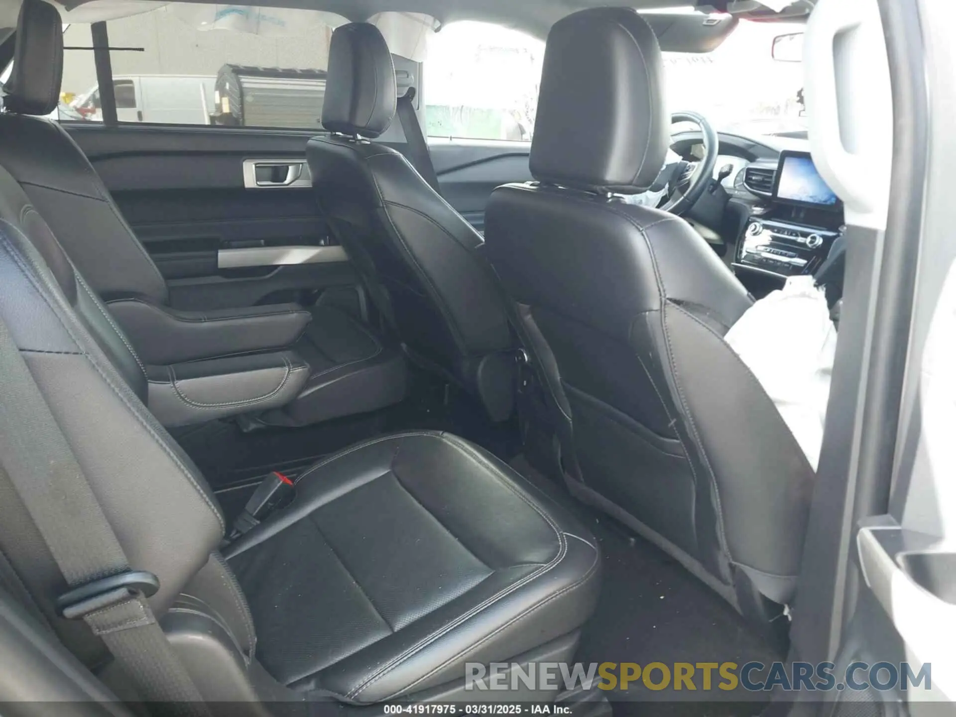 8 fotografías del automóvil dañado 1FMSK7FH8NGA63785 FORD EXPLORER 2022