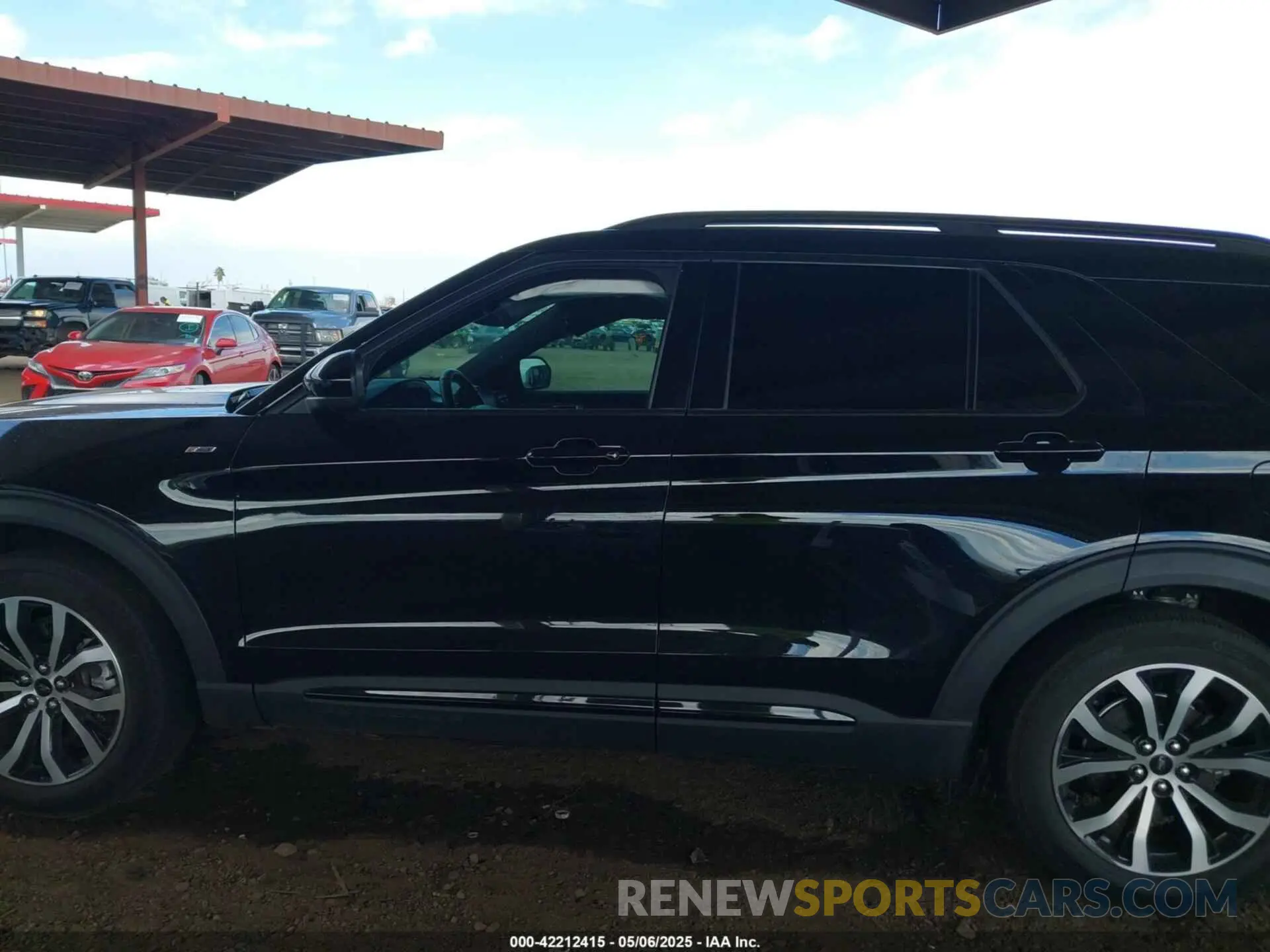 14 fotografías del automóvil dañado 1FMSK7KH5NGA21032 FORD EXPLORER 2022