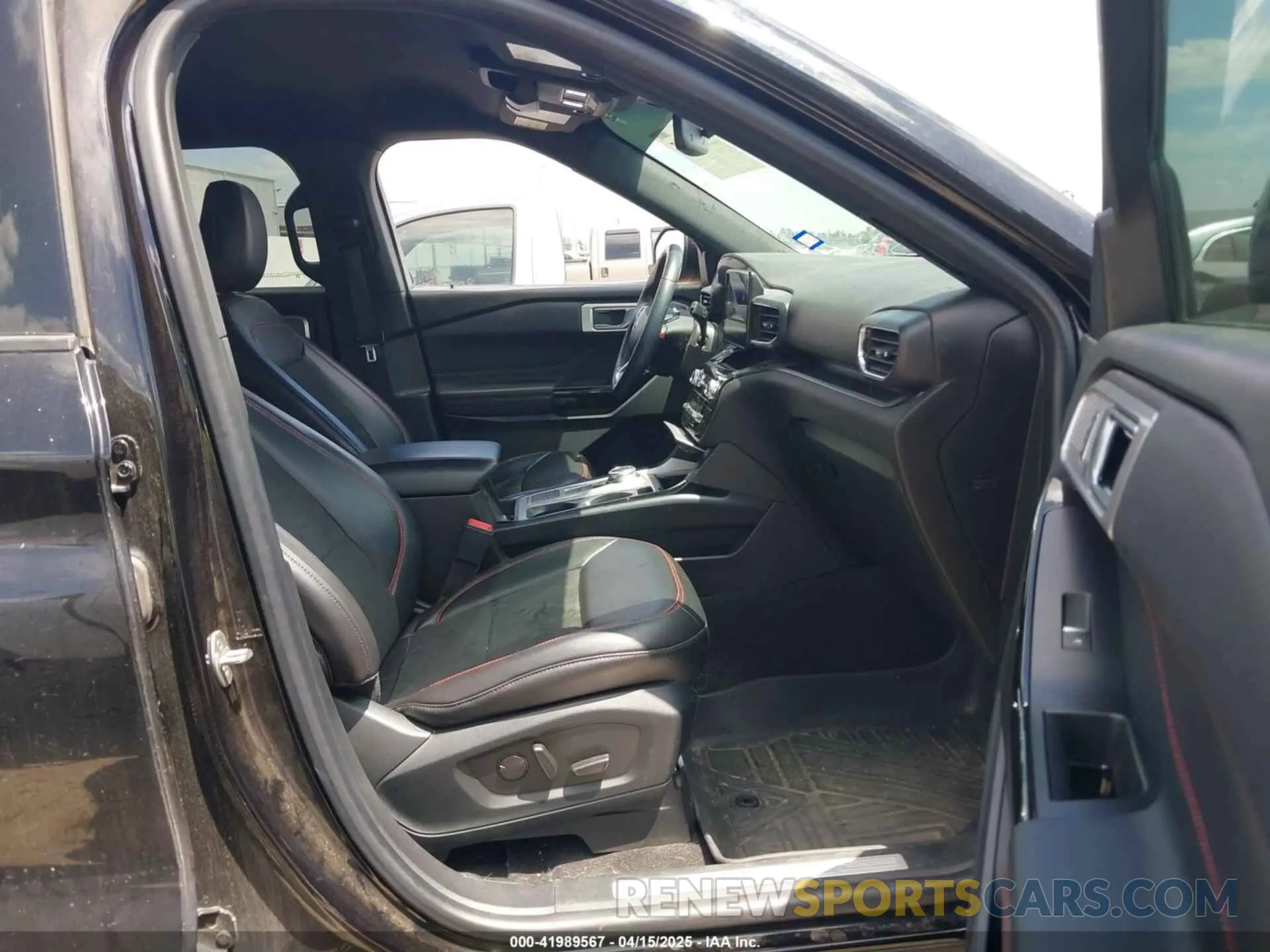 5 fotografías del automóvil dañado 1FMSK7KH7NGB05501 FORD EXPLORER 2022