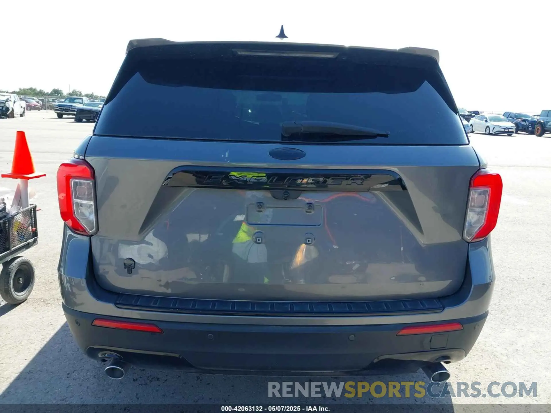 16 fotografías del automóvil dañado 1FMSK7KH7NGB61924 FORD EXPLORER 2022