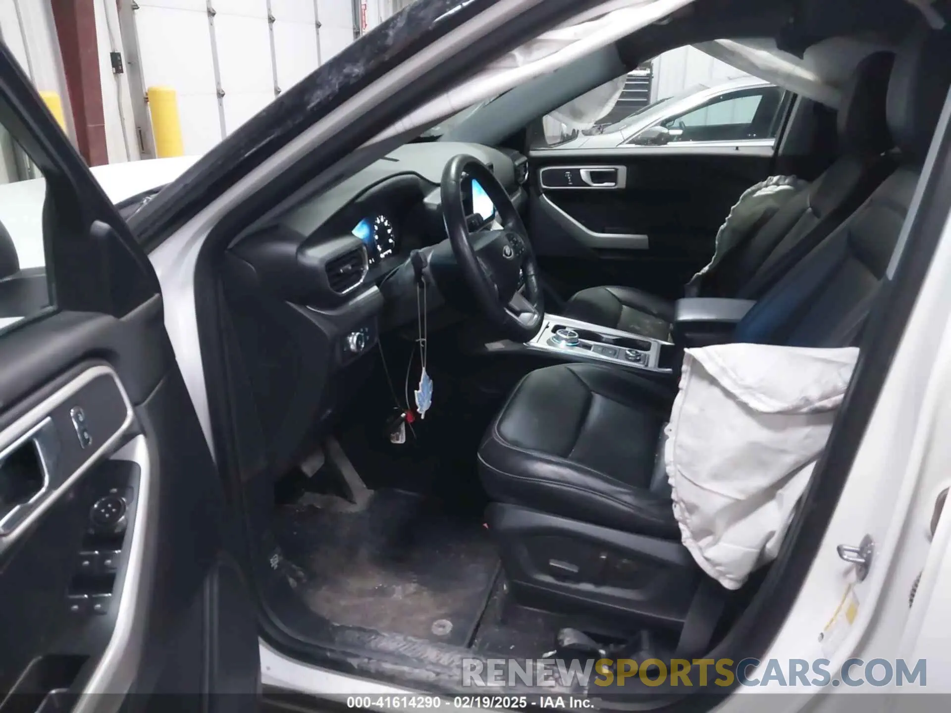 5 fotografías del automóvil dañado 1FMSK8DH2NGA29432 FORD EXPLORER 2022
