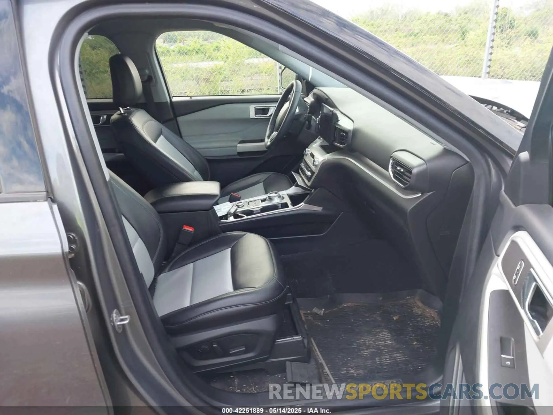 5 fotografías del automóvil dañado 1FMSK8DH3NGA98100 FORD EXPLORER 2022
