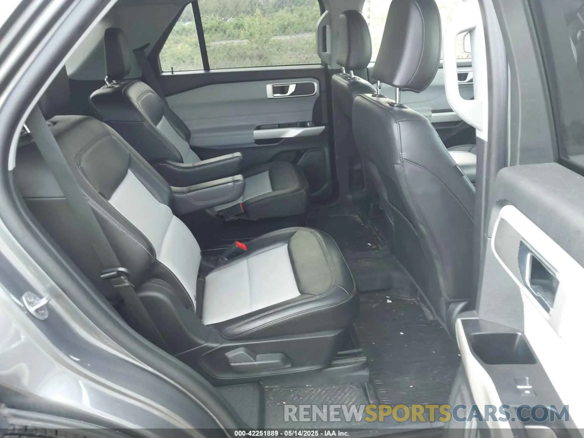 8 fotografías del automóvil dañado 1FMSK8DH3NGA98100 FORD EXPLORER 2022