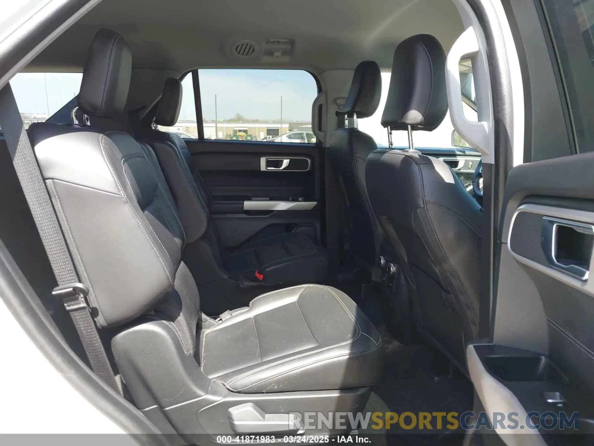 8 fotografías del automóvil dañado 1FMSK8DH7NGC47205 FORD EXPLORER 2022